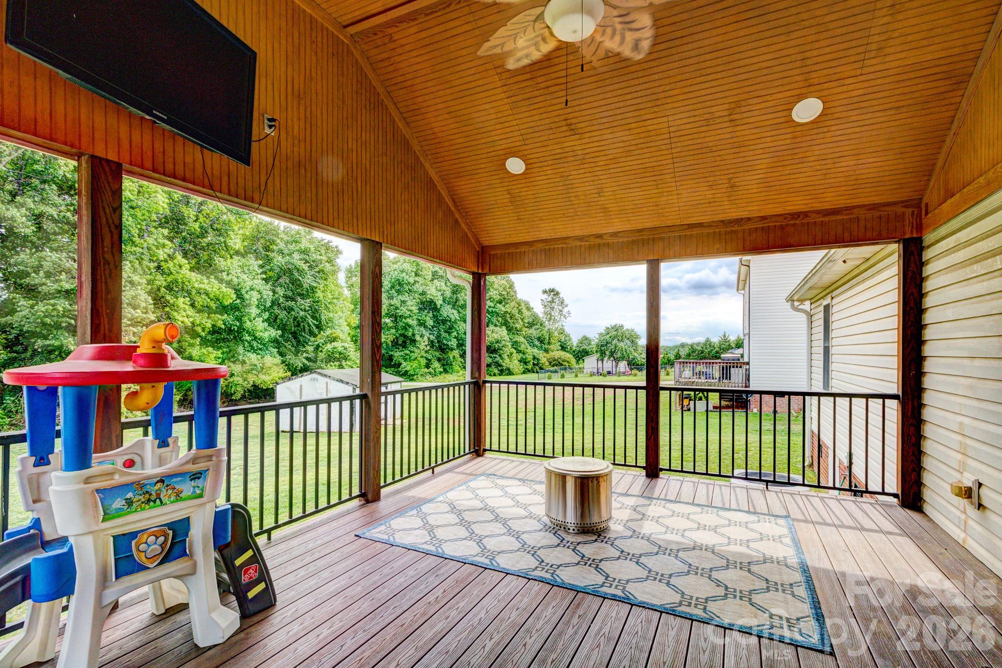 4671 Garys Place — Crouse