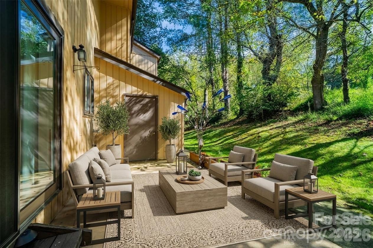 12 Pebble Creek Drive — Asheville
