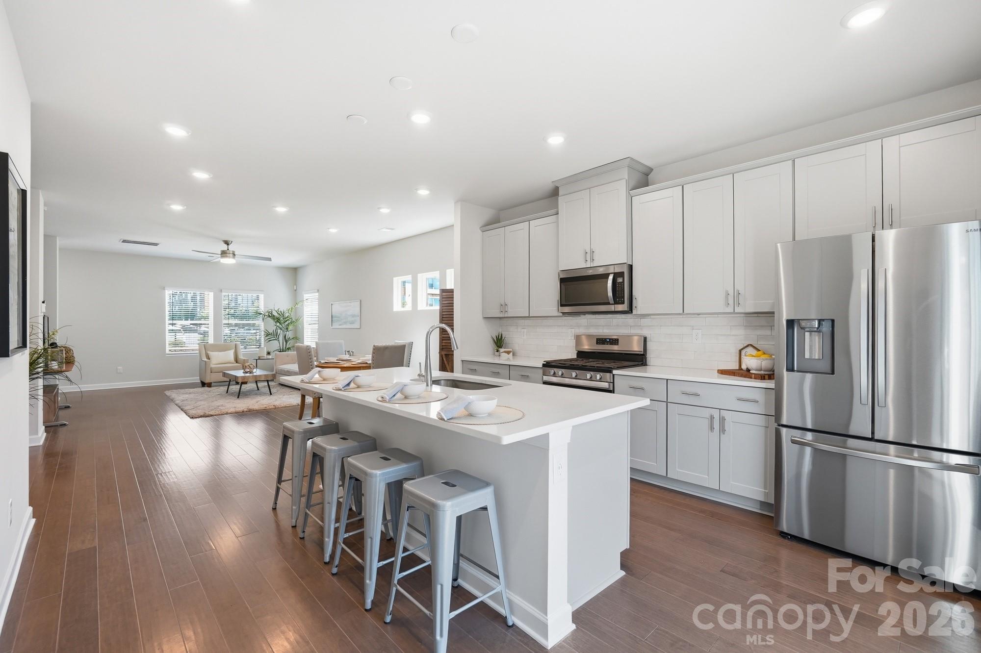 3742 Memorial Parkway — Charlotte