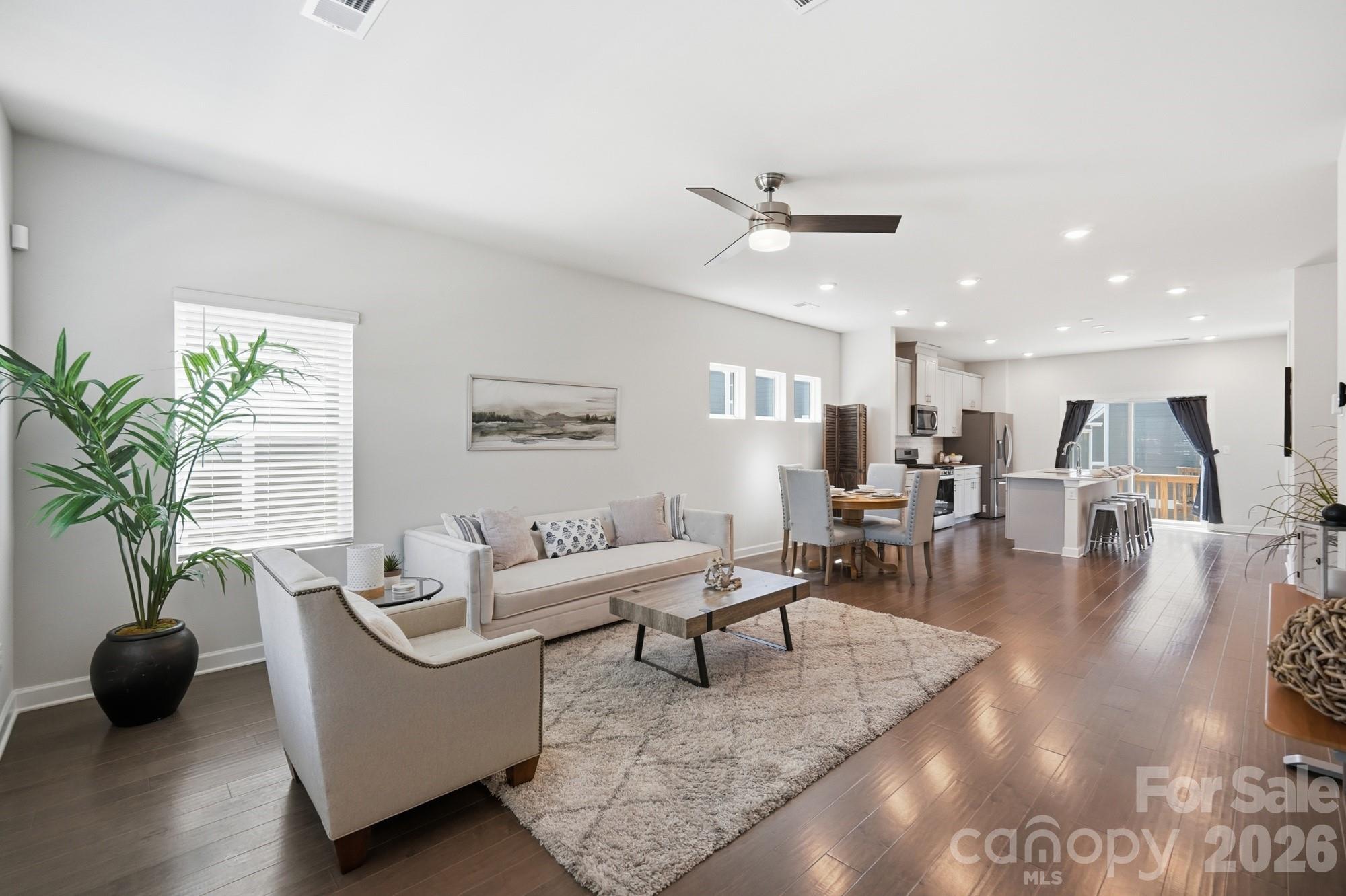 3742 Memorial Parkway — Charlotte