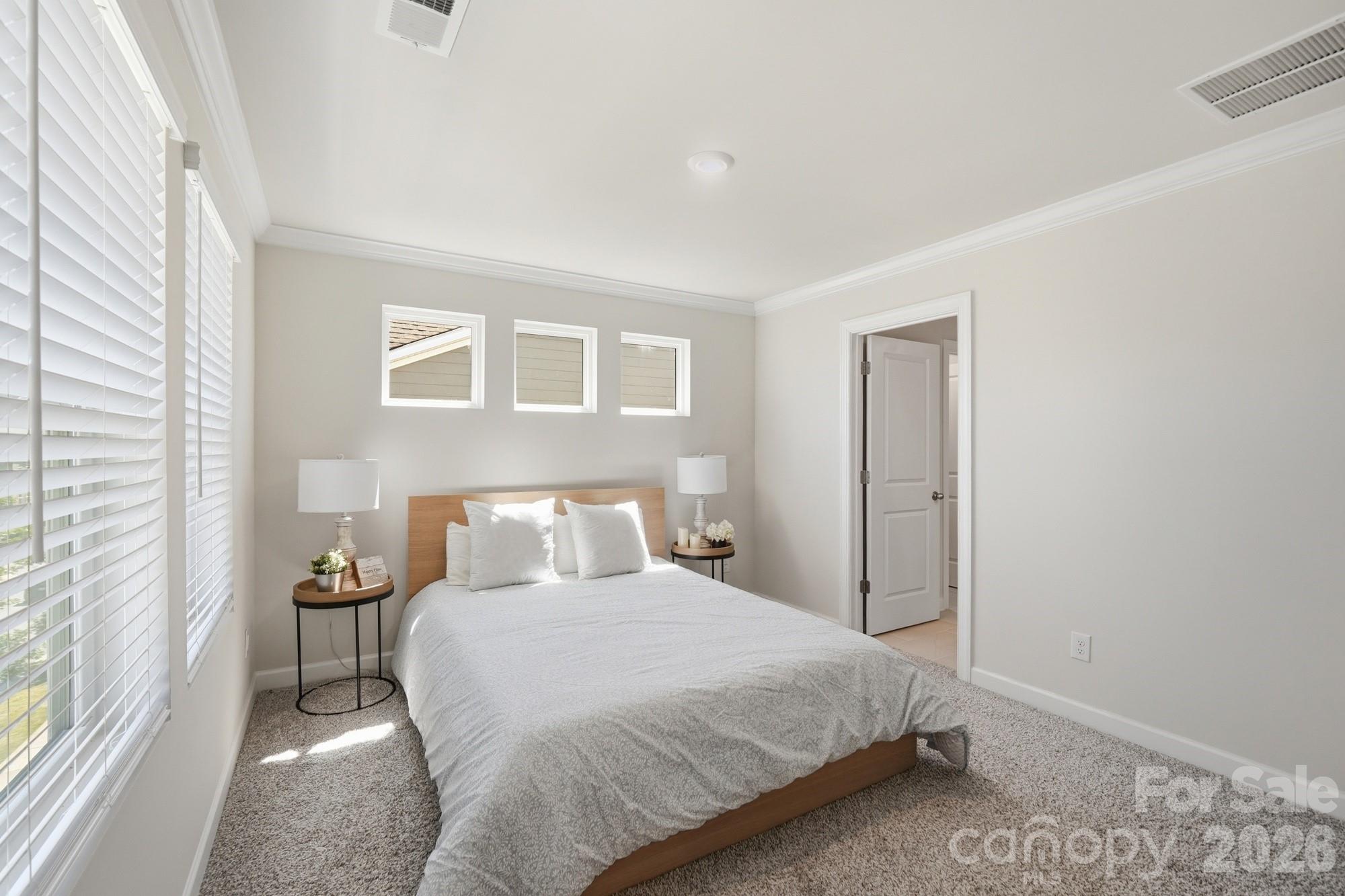 3742 Memorial Parkway — Charlotte