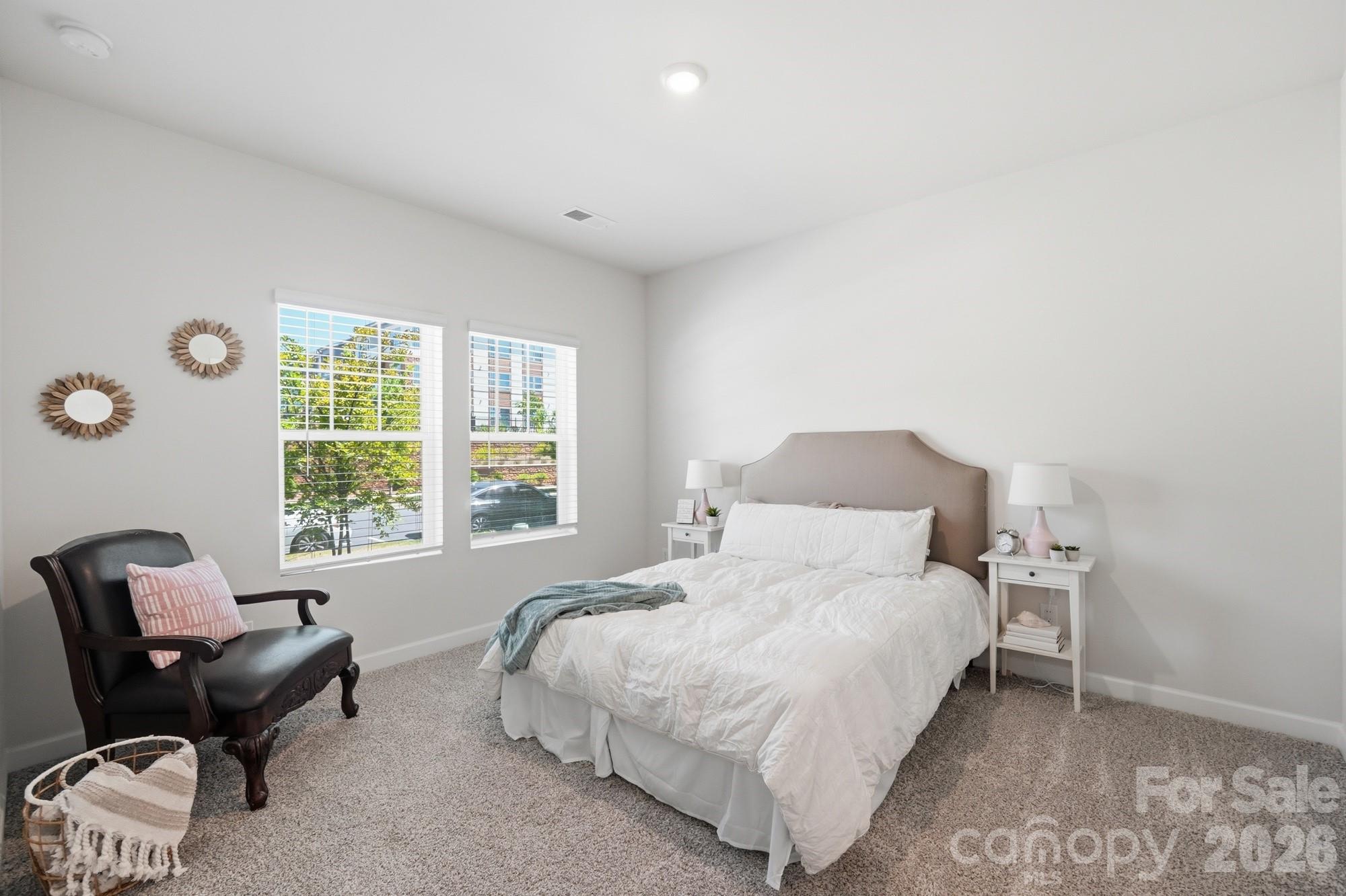 3742 Memorial Parkway — Charlotte