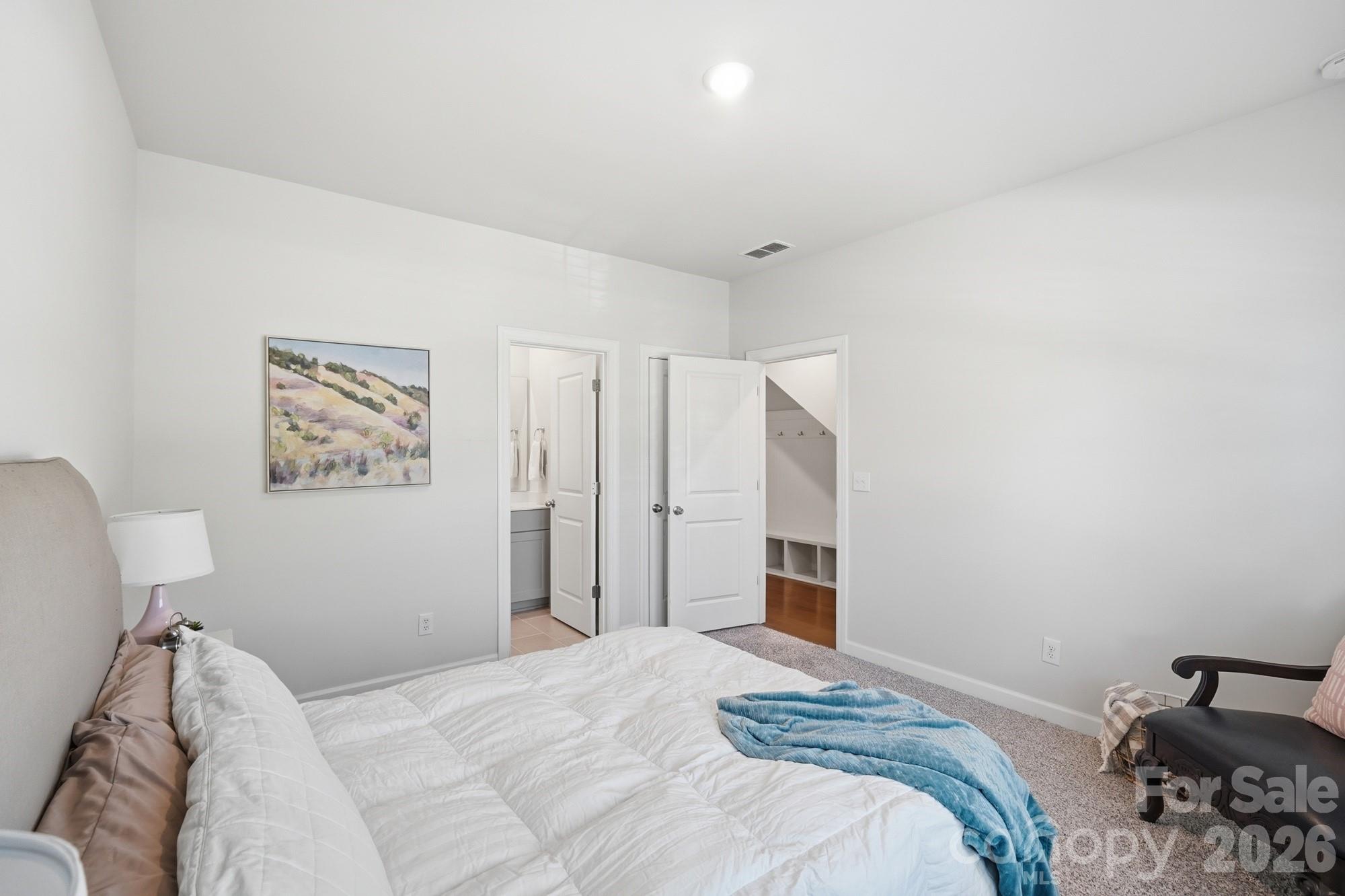 3742 Memorial Parkway — Charlotte