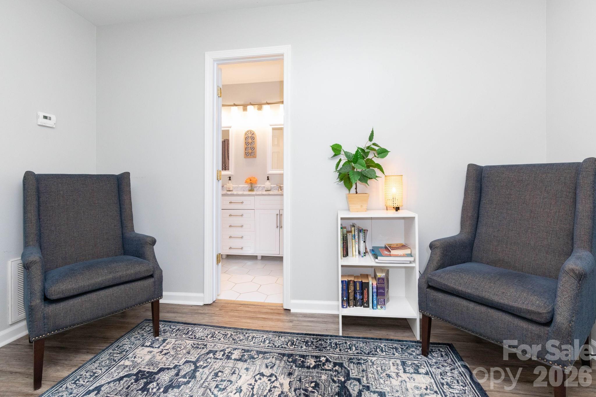 215 Butternut Lane — Leicester