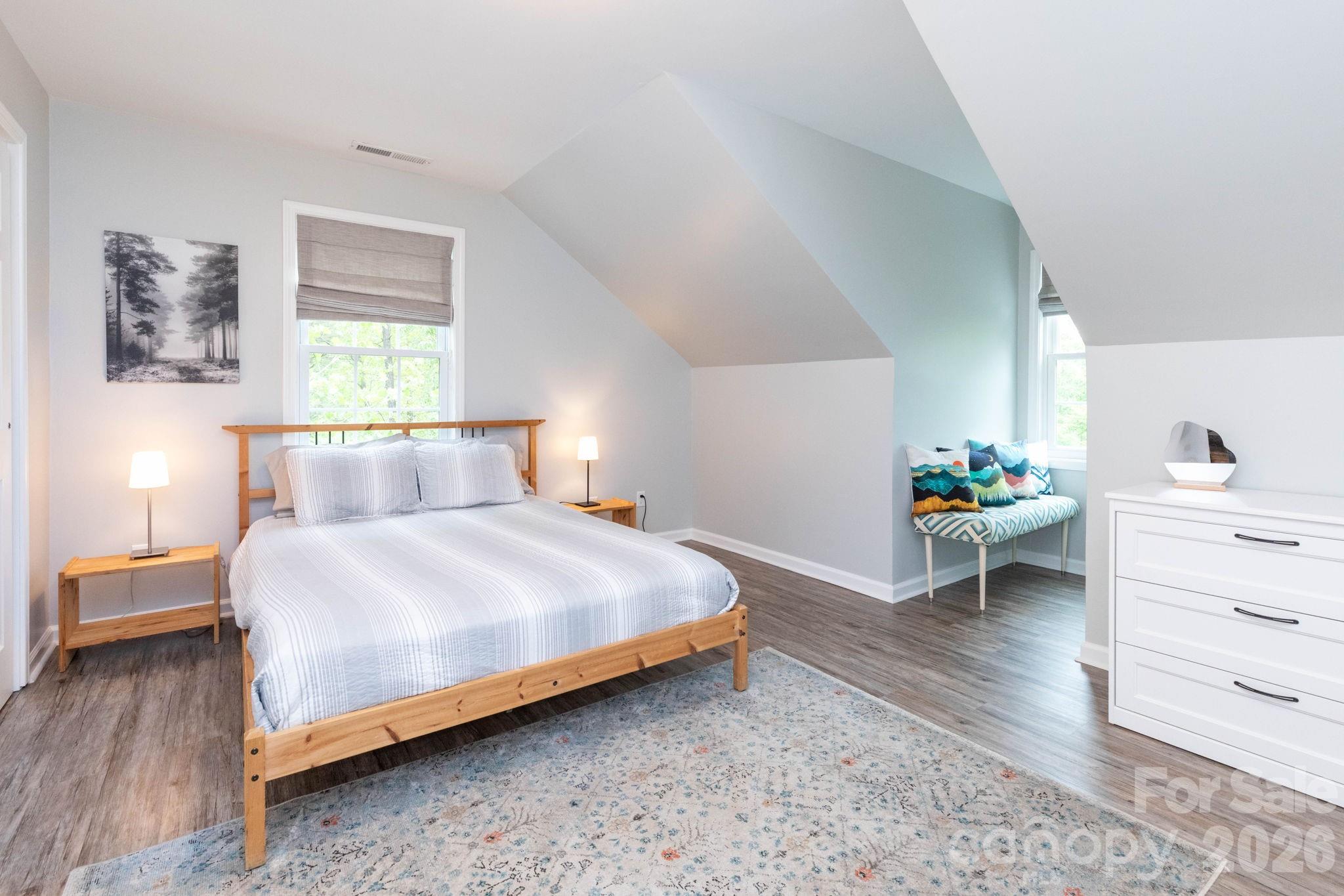 215 Butternut Lane — Leicester