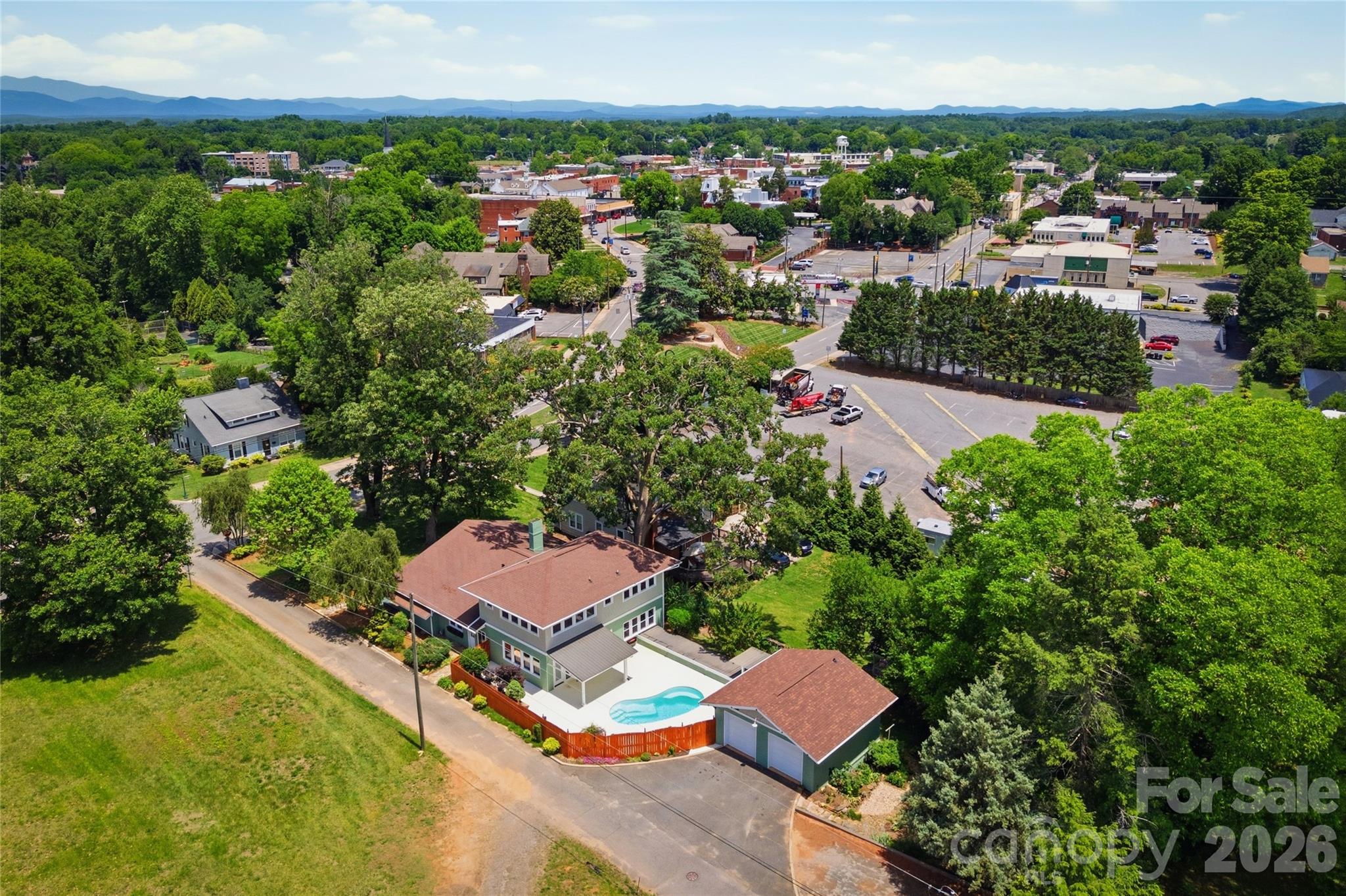 311 West Union Street — Morganton