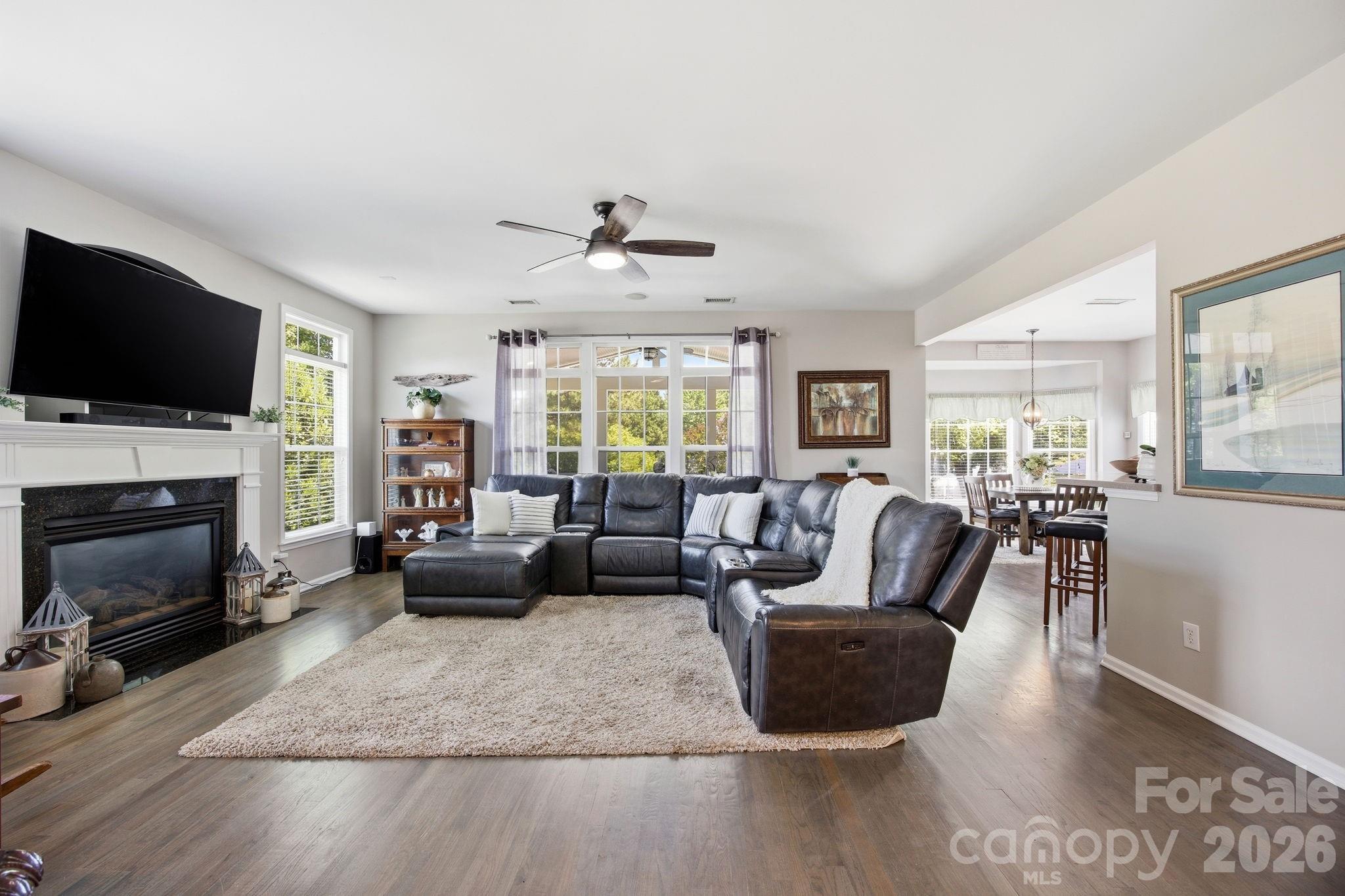 15432 Saxon Trace Court — Huntersville