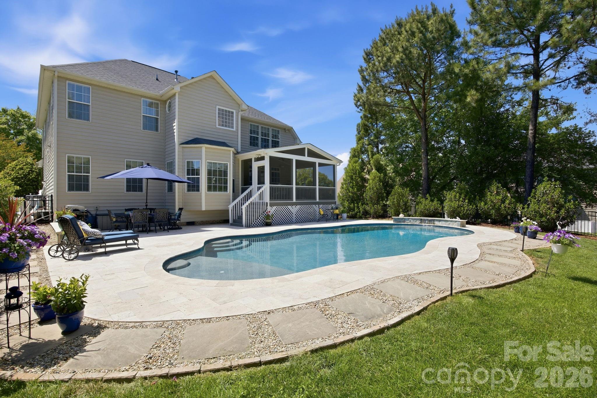 15432 Saxon Trace Court — Huntersville