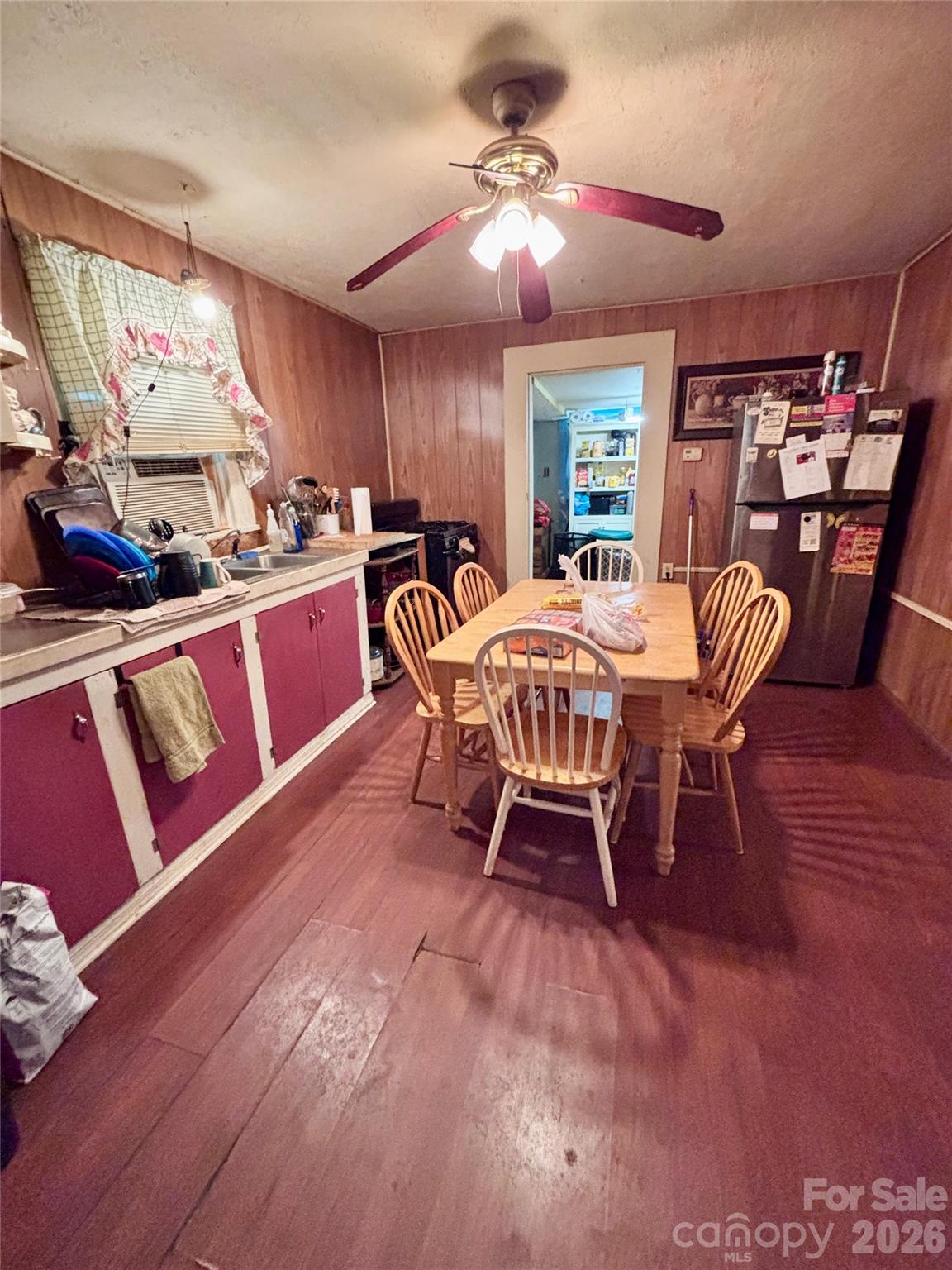 126 West Street — Ellenboro