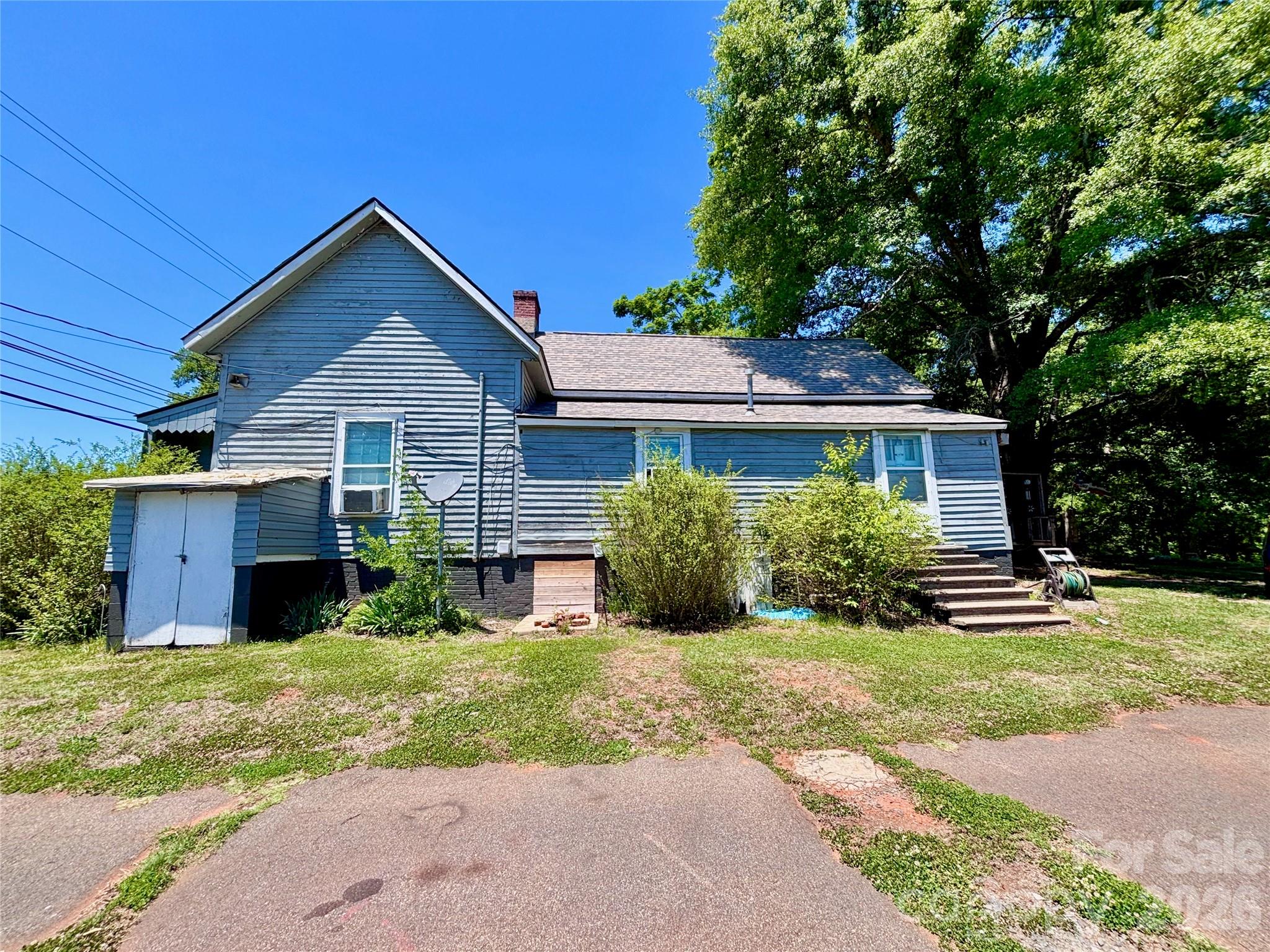 126 West Street — Ellenboro