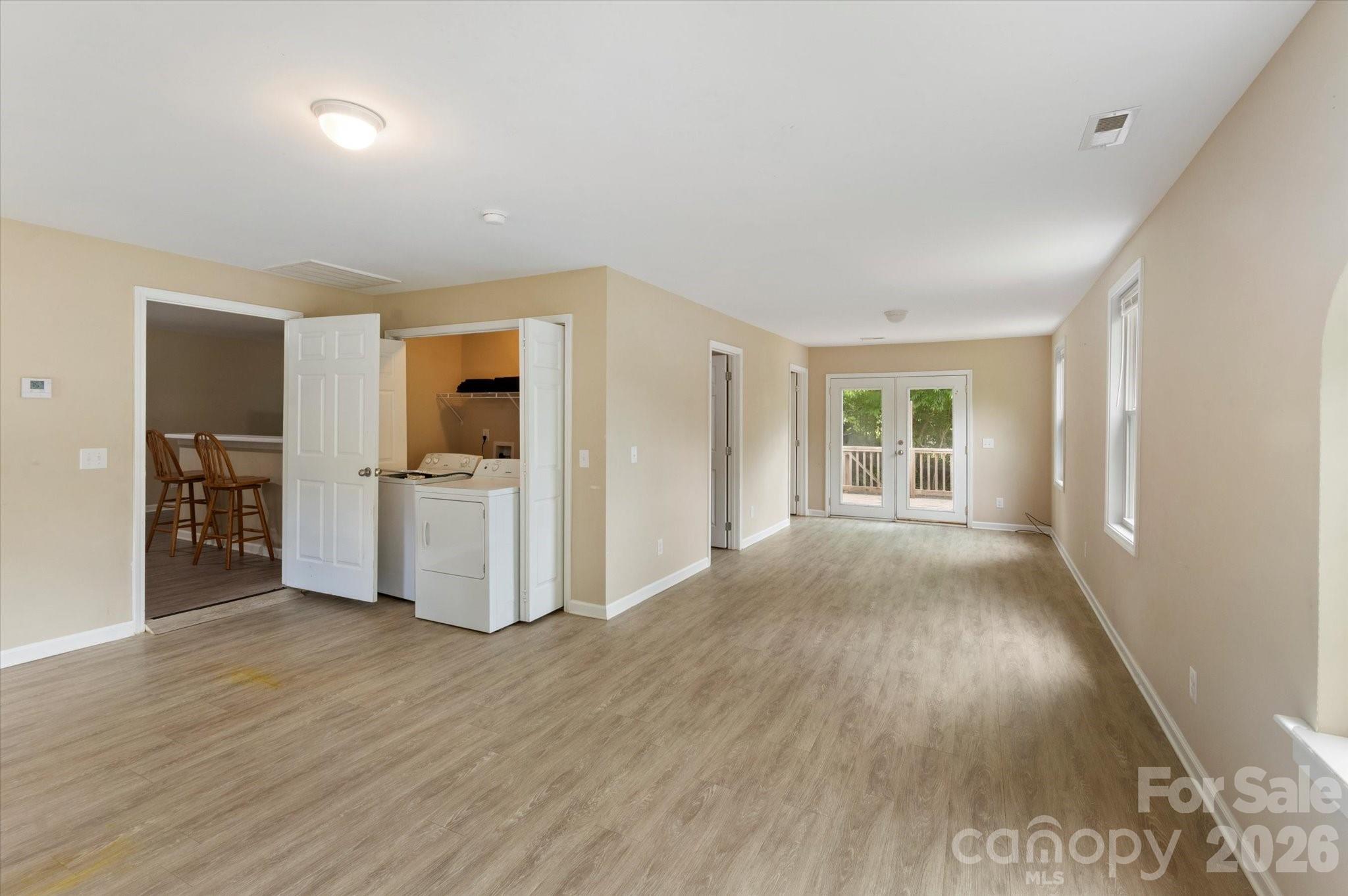 407 W Main Street — Brevard