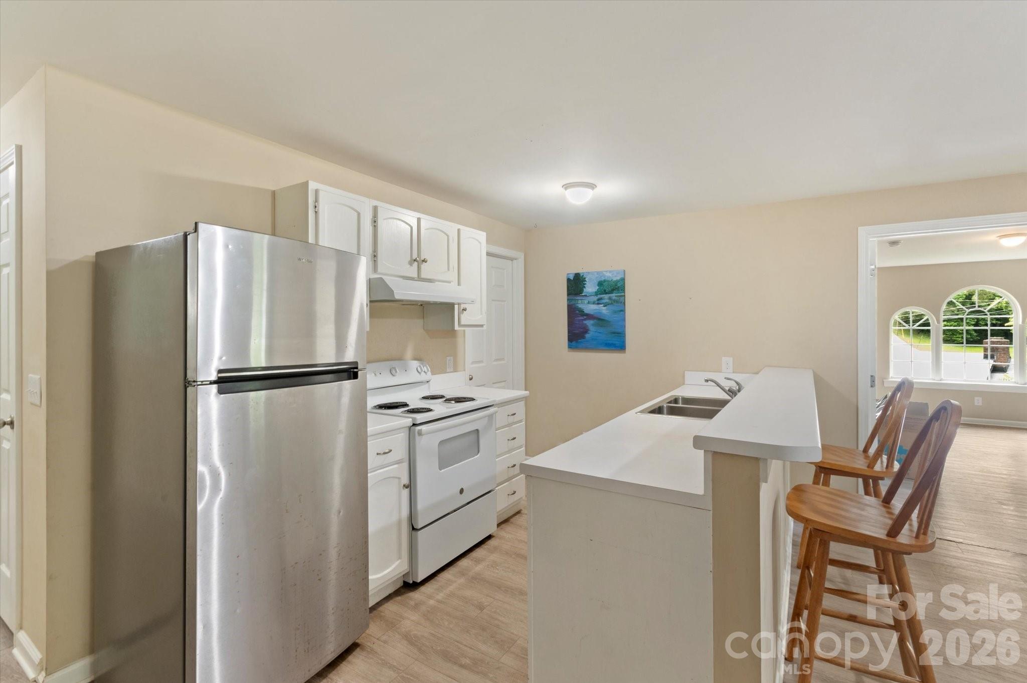 407 W Main Street — Brevard