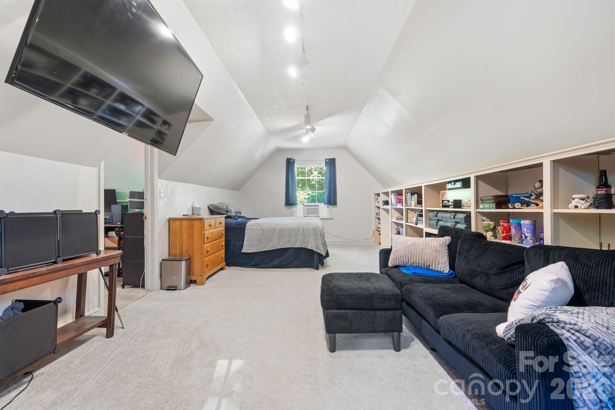 3500 Sunningdale Lane #221 — Statesville