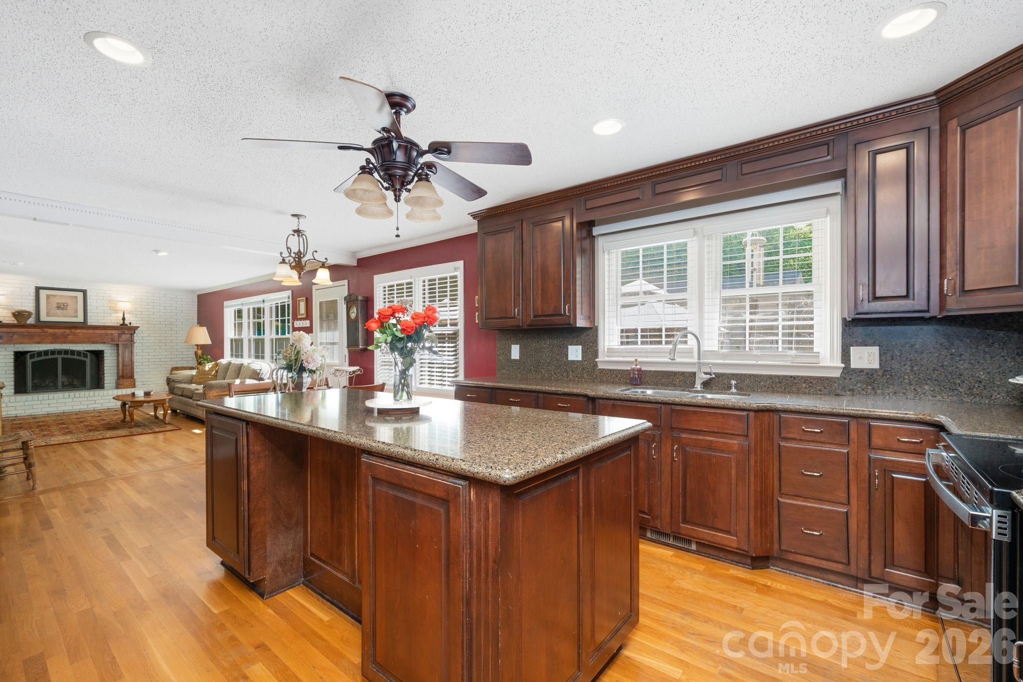 3500 Sunningdale Lane #221 — Statesville