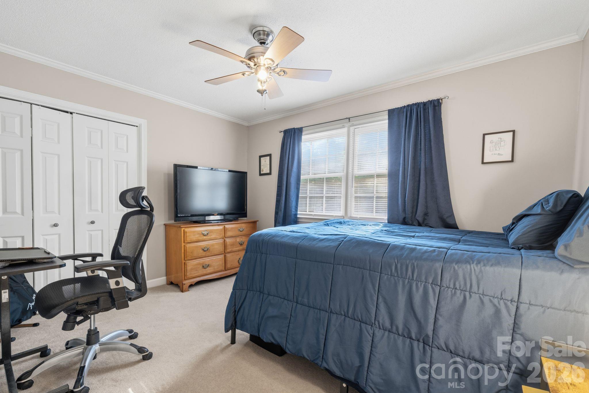 3500 Sunningdale Lane #221 — Statesville