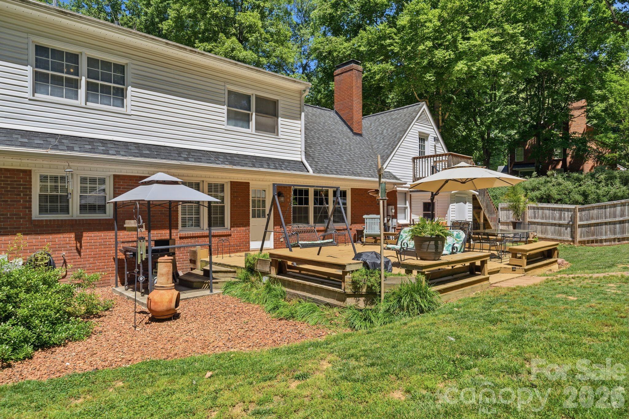3500 Sunningdale Lane #221 — Statesville