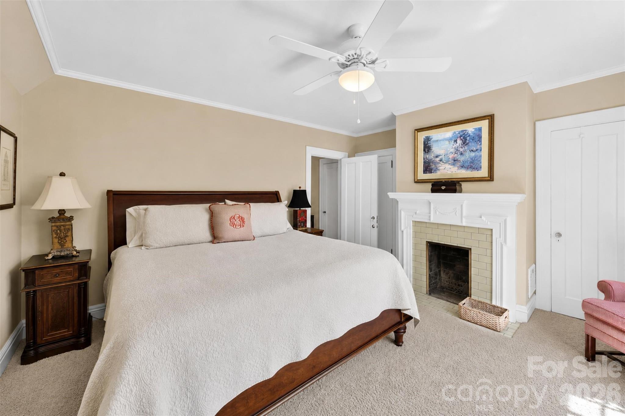 1211 S Belvedere Avenue — Gastonia