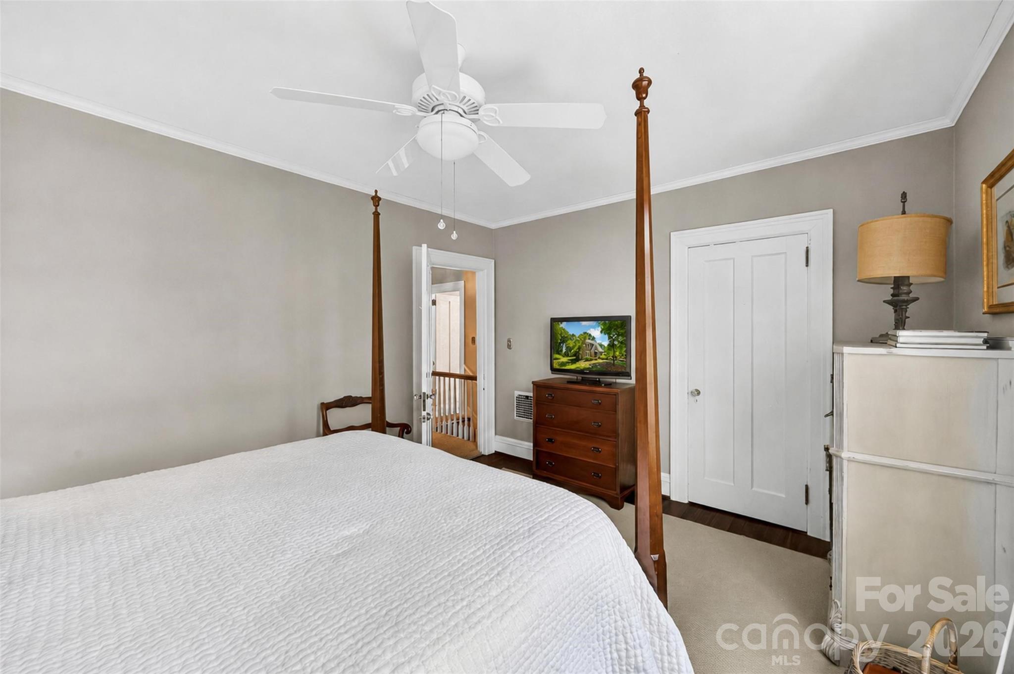1211 S Belvedere Avenue — Gastonia