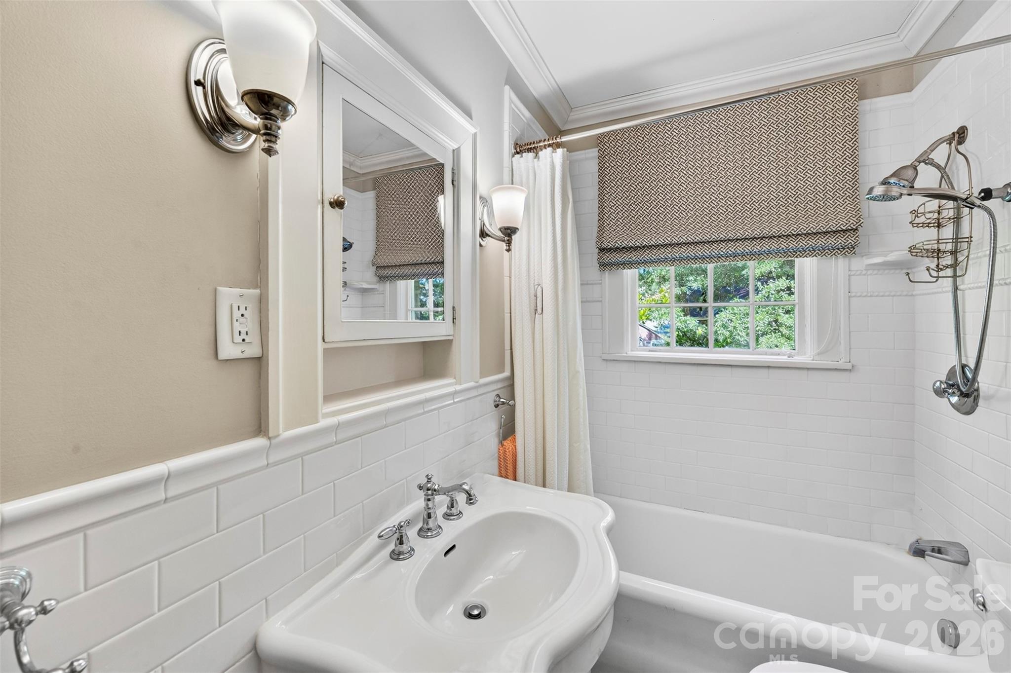 1211 S Belvedere Avenue — Gastonia