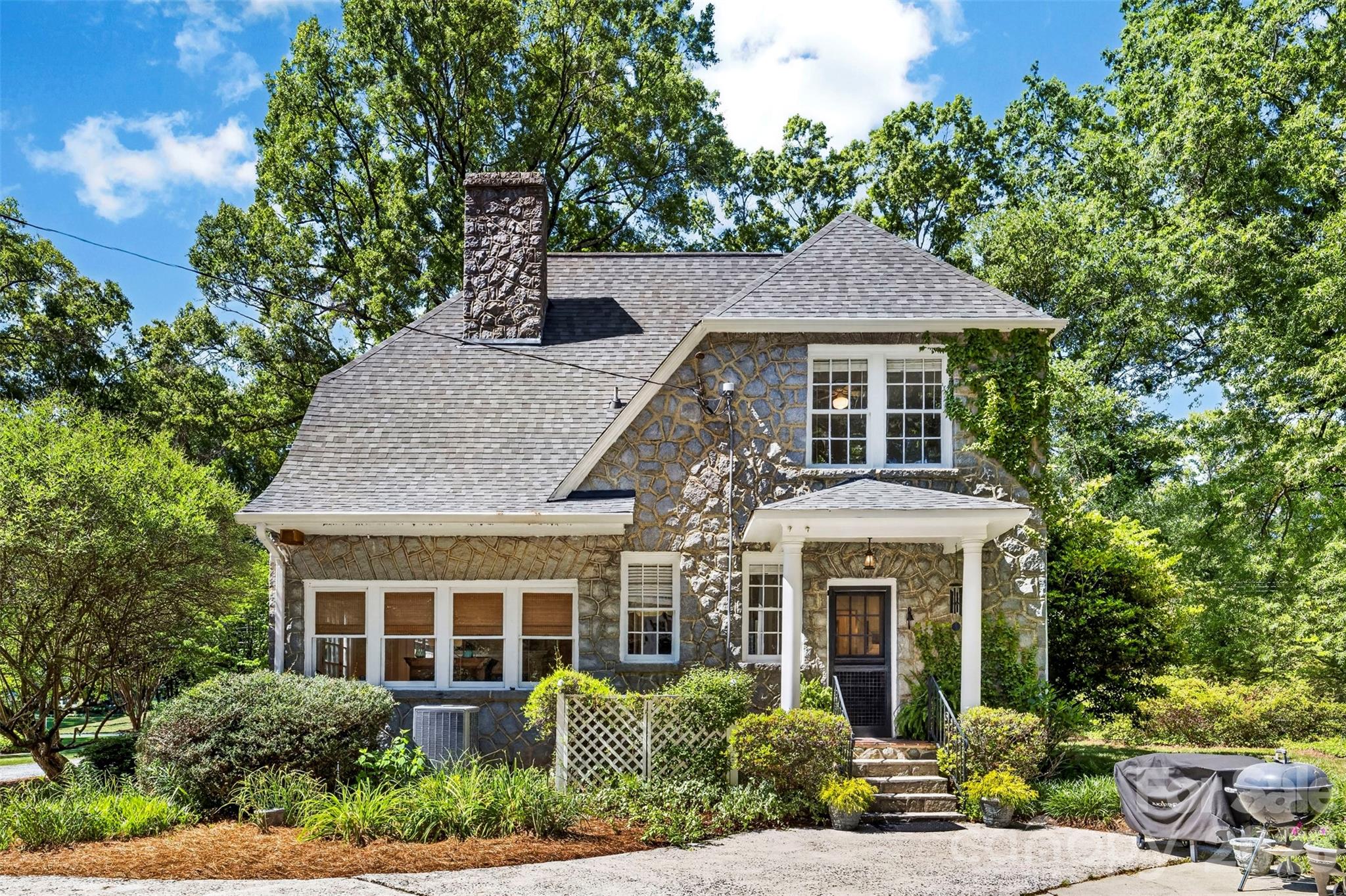 1211 S Belvedere Avenue — Gastonia