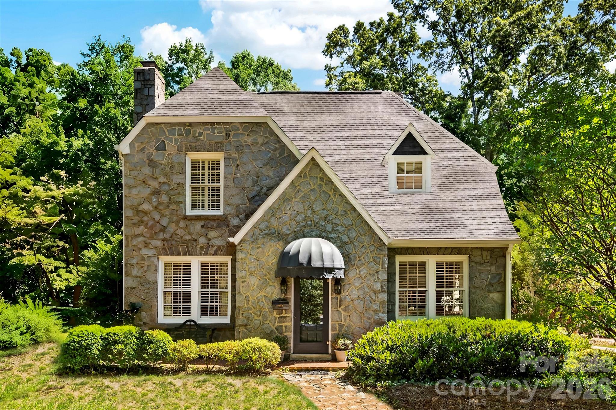 1211 S Belvedere Avenue — Gastonia