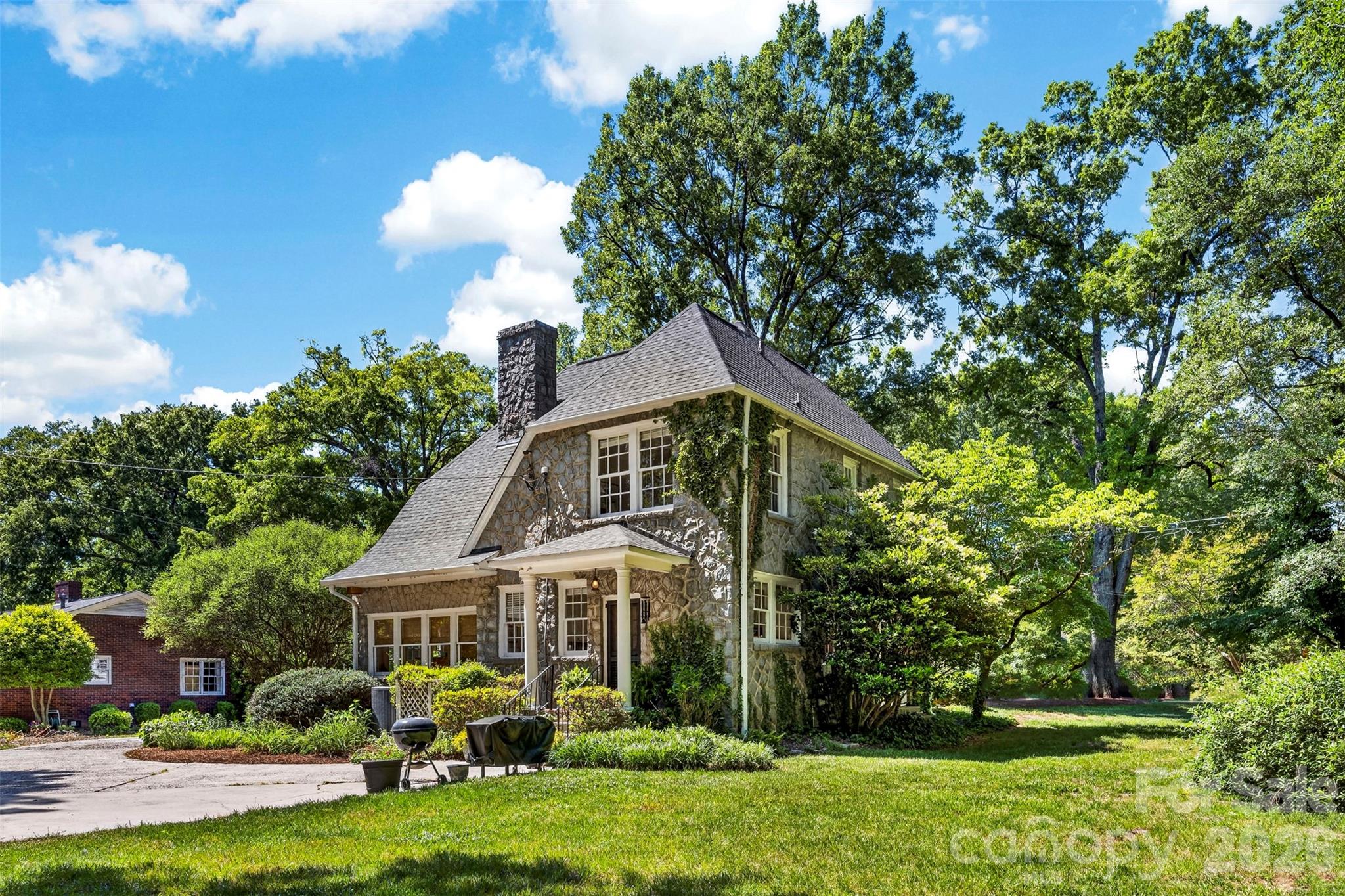 1211 S Belvedere Avenue — Gastonia
