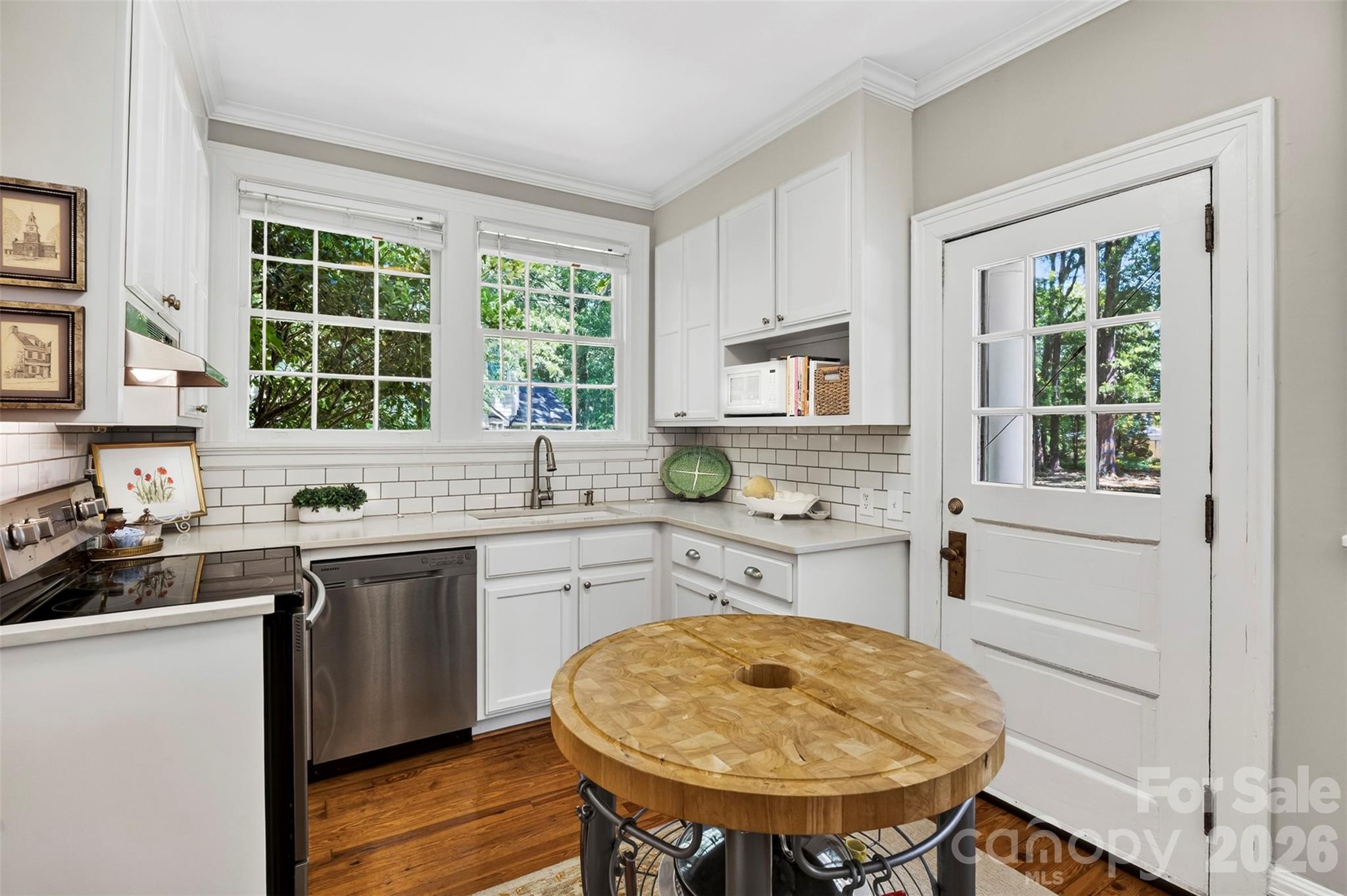 1211 S Belvedere Avenue — Gastonia