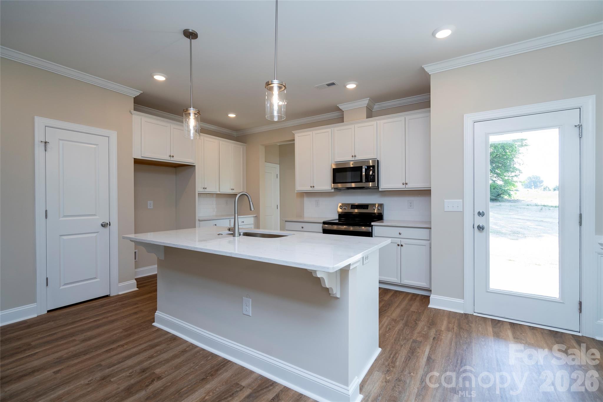 3004 Buffet Lane — Monroe
