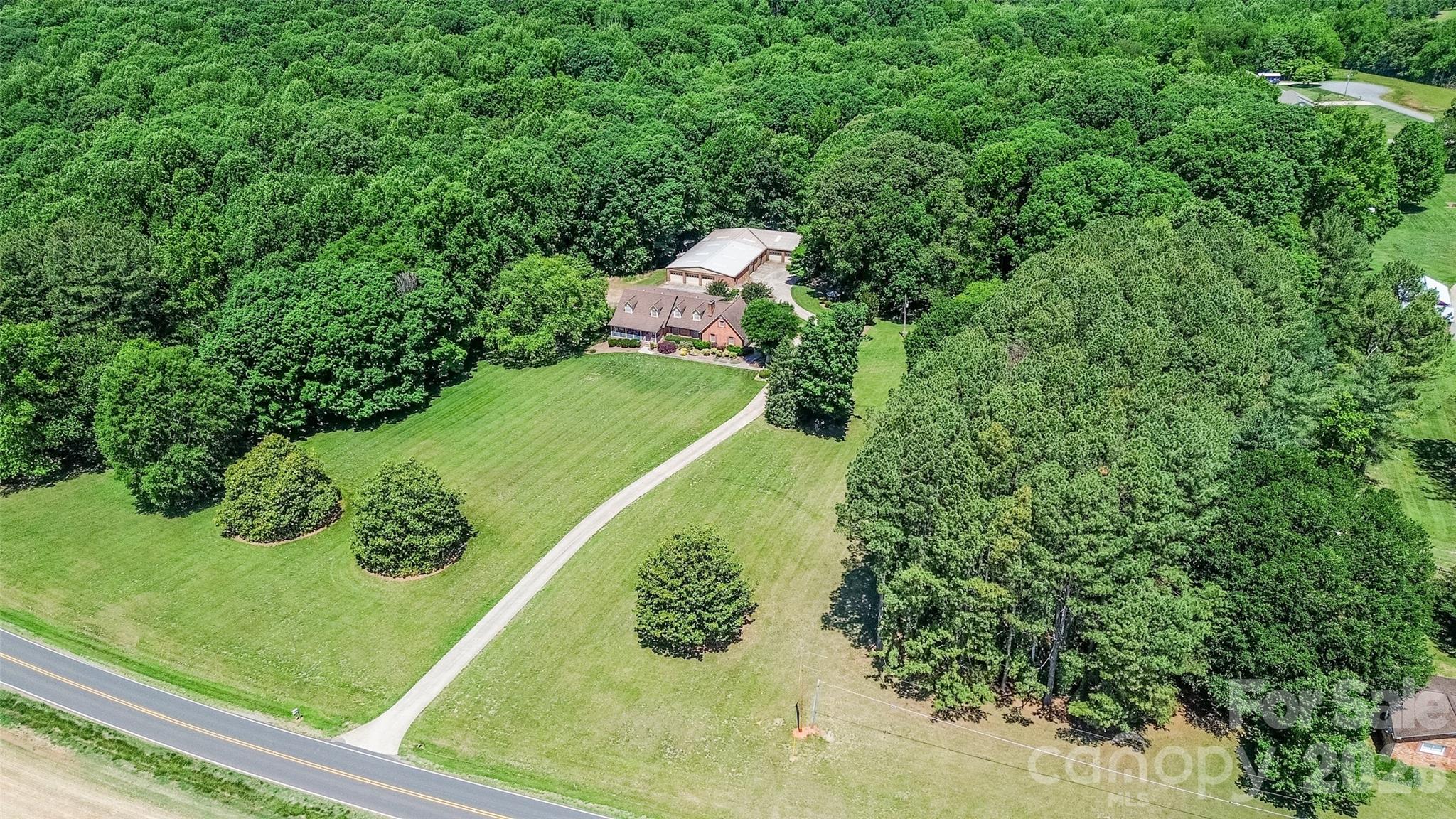 229 Dunlap Gate Road — Statesville