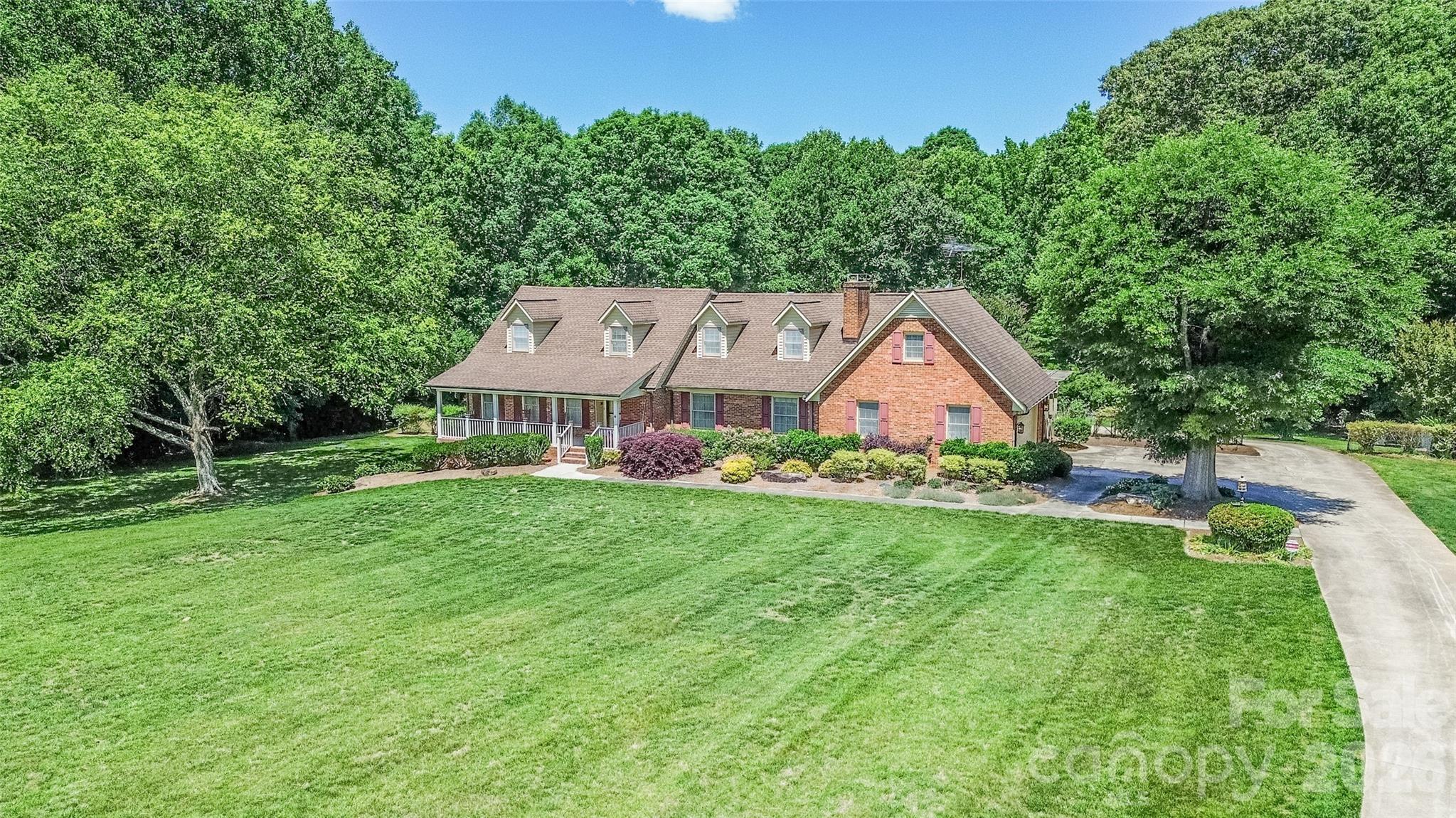 229 Dunlap Gate Road — Statesville
