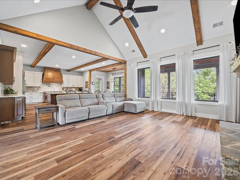 521 Rosebush Lane — Clover
