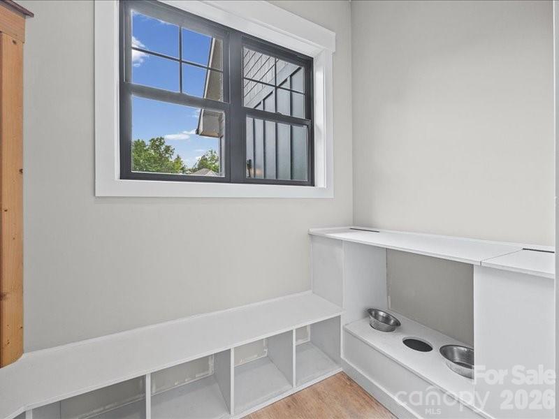 521 Rosebush Lane — Clover