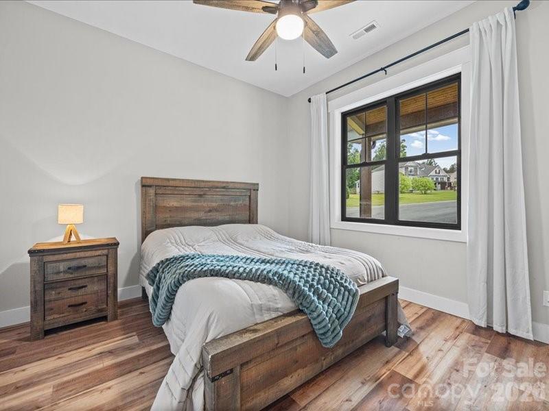 521 Rosebush Lane — Clover