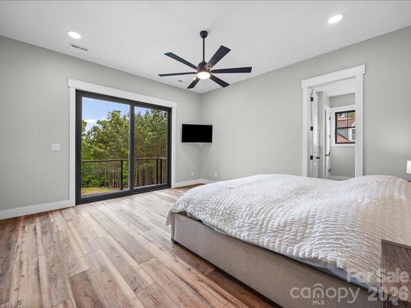 521 Rosebush Lane — Clover