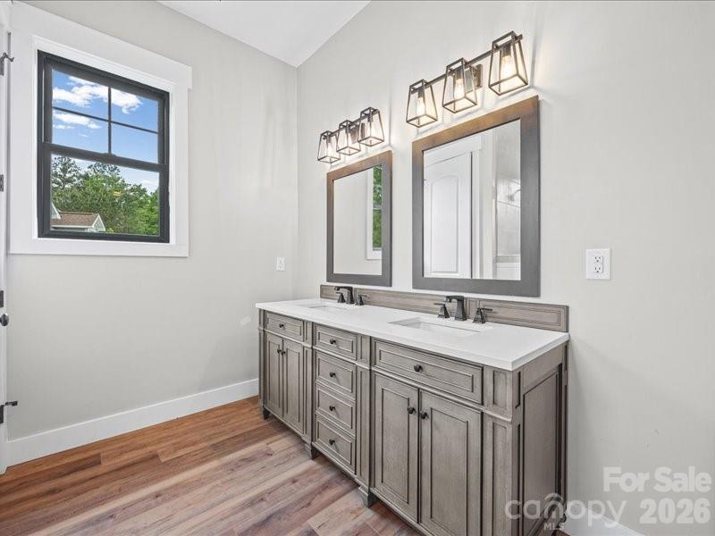 521 Rosebush Lane — Clover