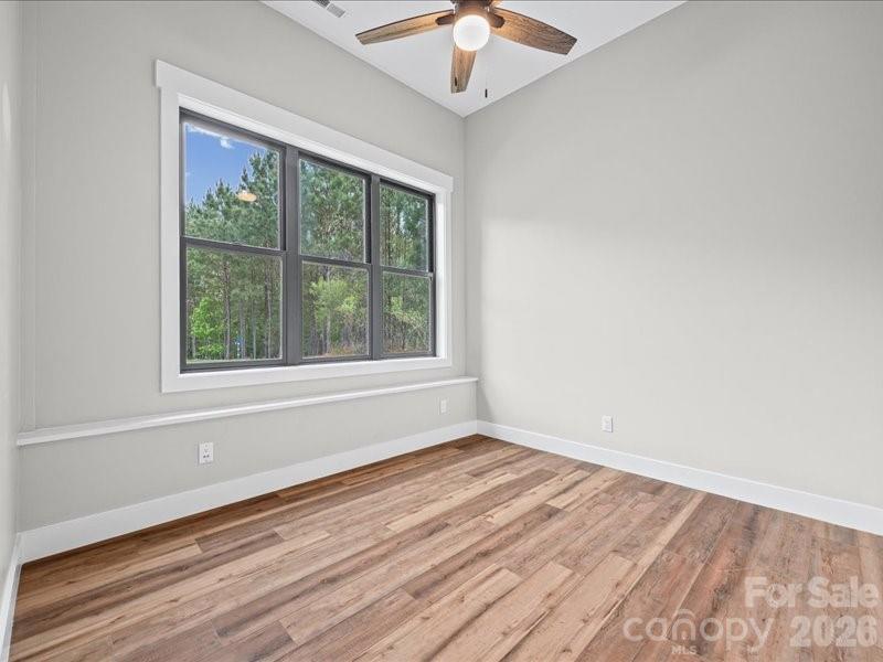 521 Rosebush Lane — Clover