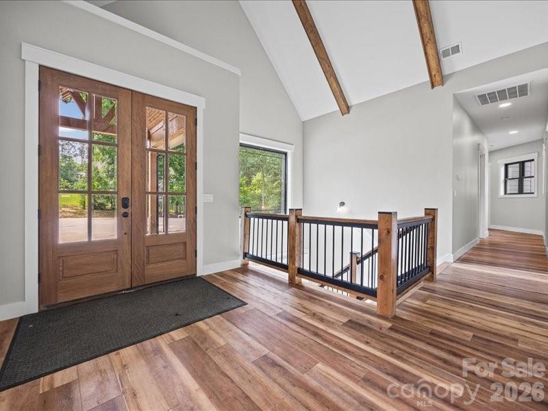 521 Rosebush Lane — Clover