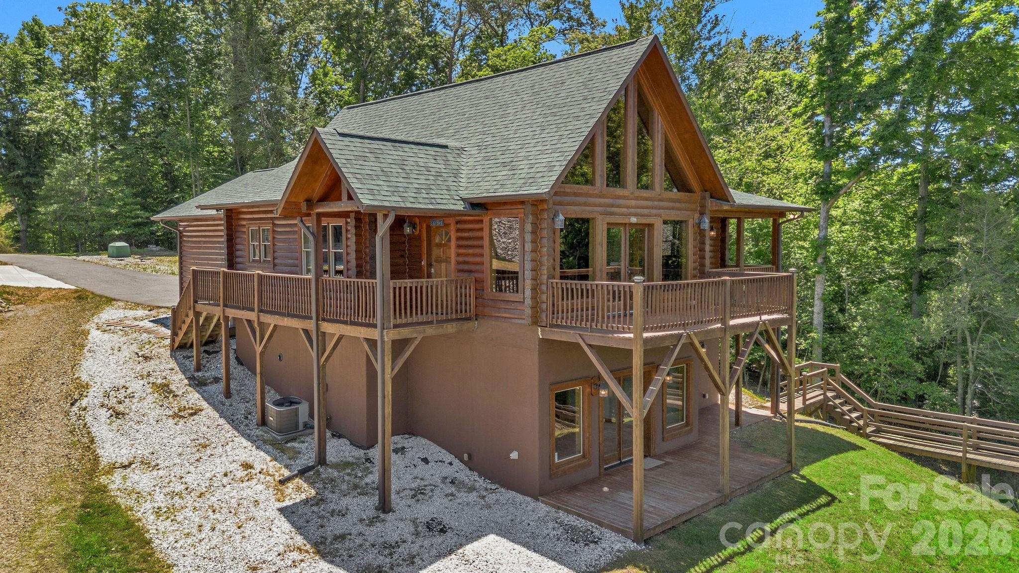318 Heron Point Drive — Wilkesboro