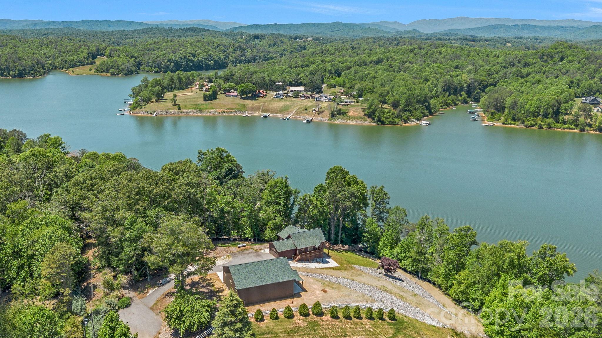 318 Heron Point Drive — Wilkesboro