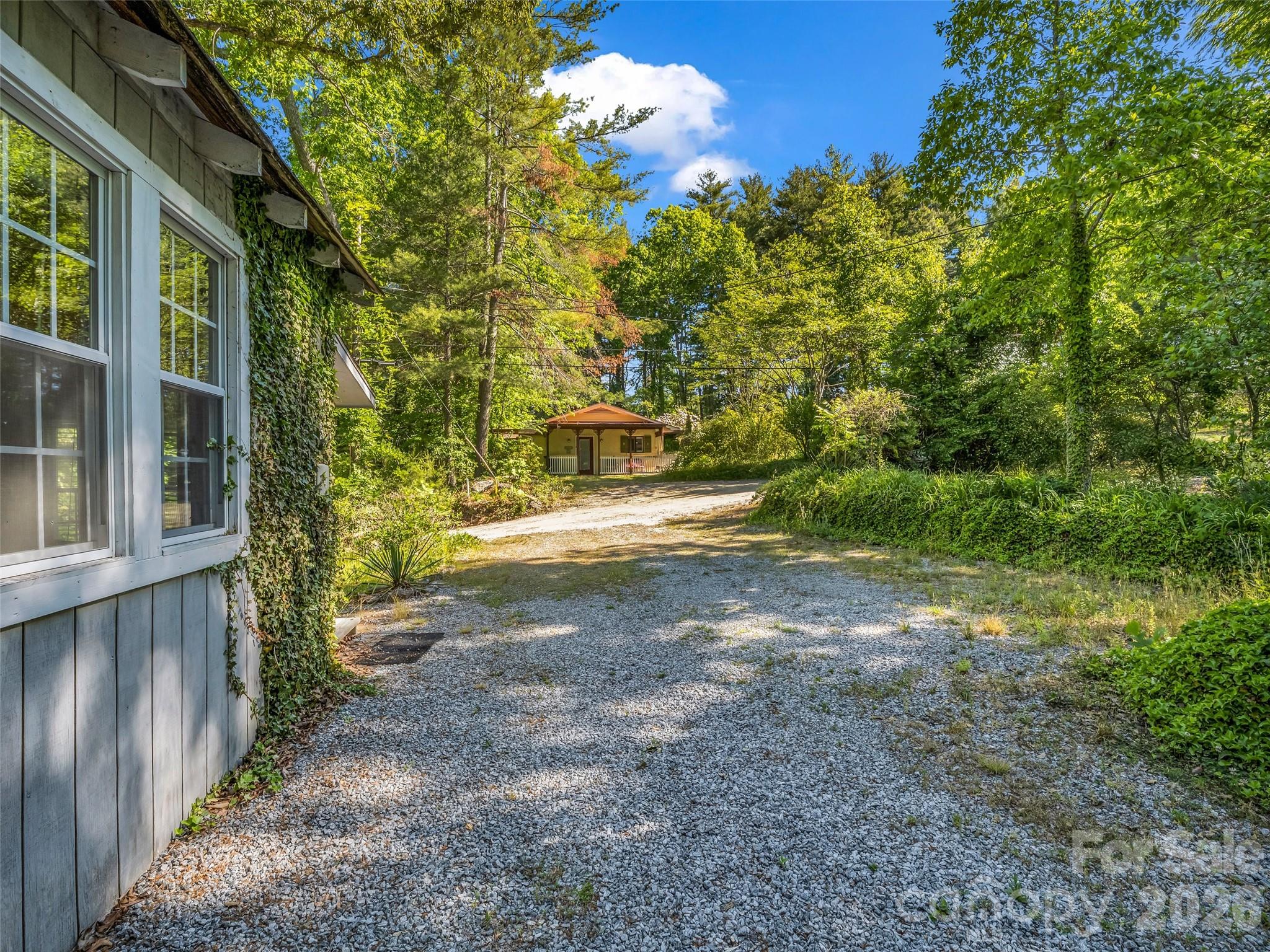 315 Alabama Avenue — Hendersonville