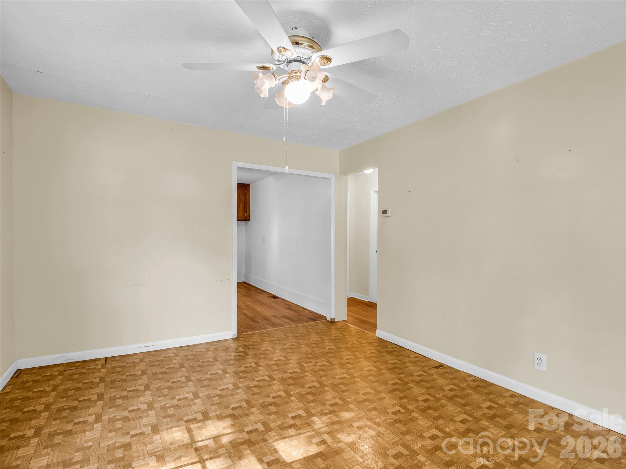 315 Alabama Avenue — Hendersonville