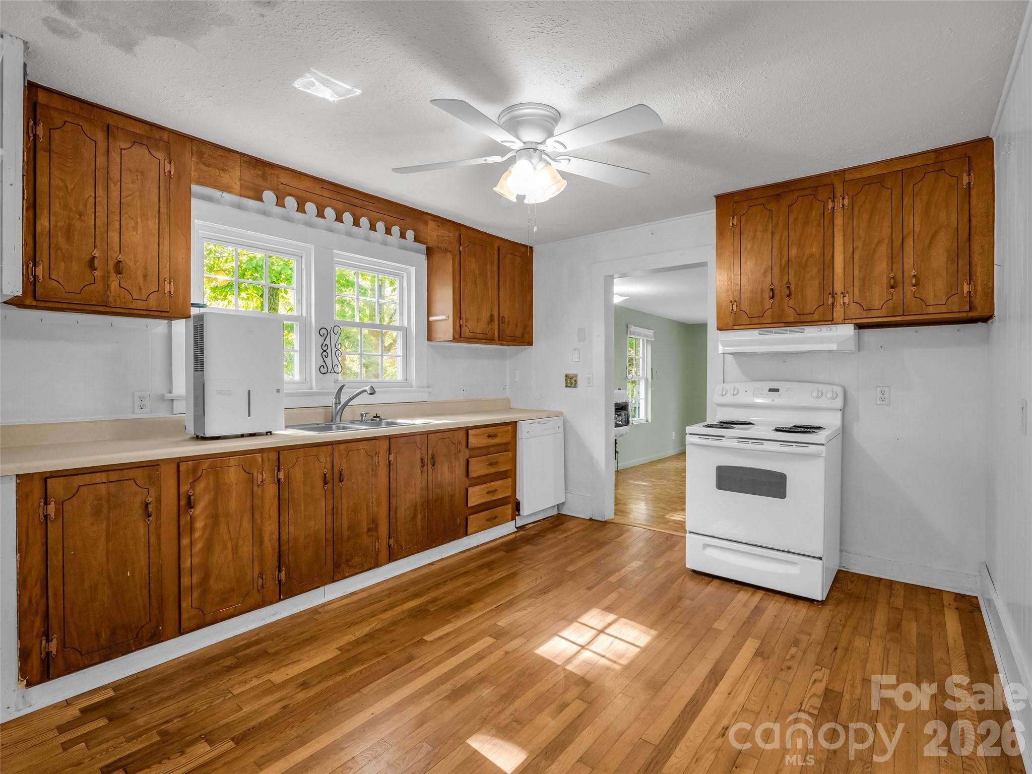 315 Alabama Avenue — Hendersonville