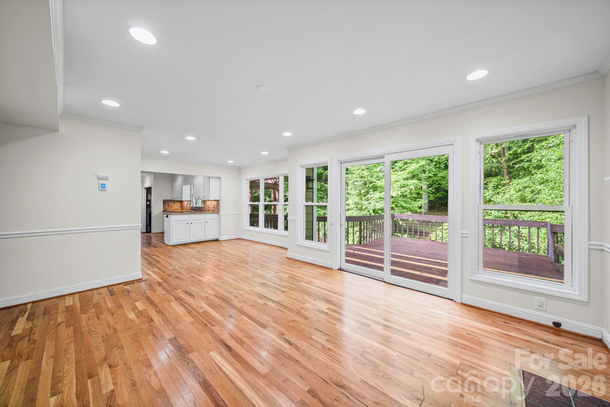 5479 Gunpowder Drive — Hickory