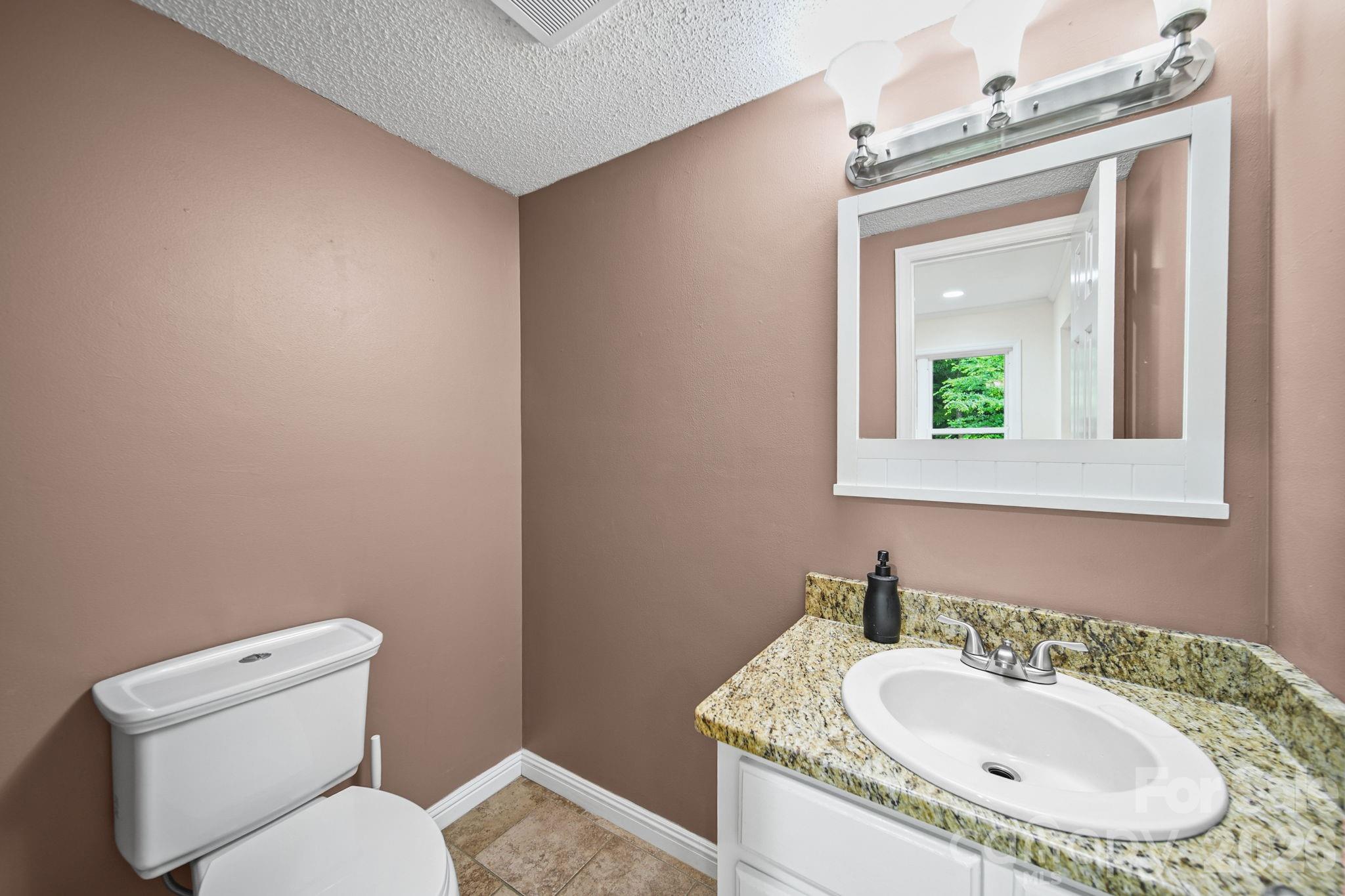 5479 Gunpowder Drive — Hickory