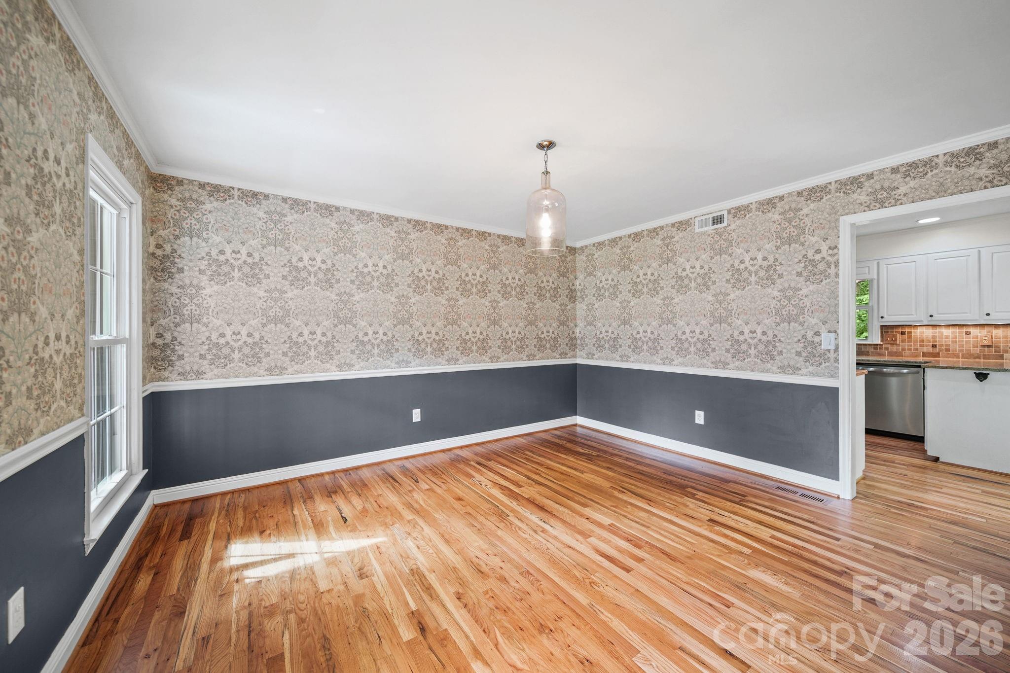 5479 Gunpowder Drive — Hickory