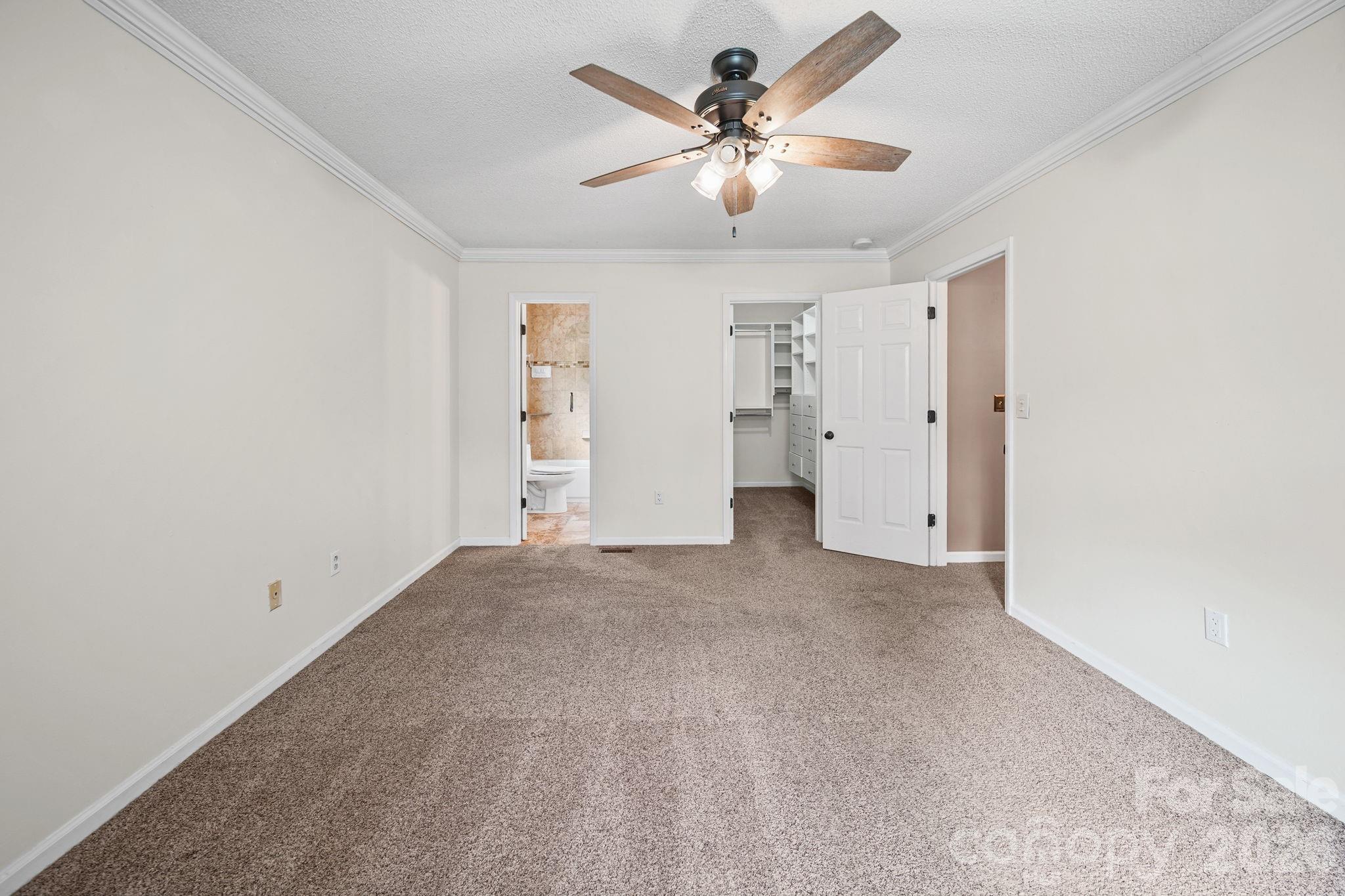 5479 Gunpowder Drive — Hickory