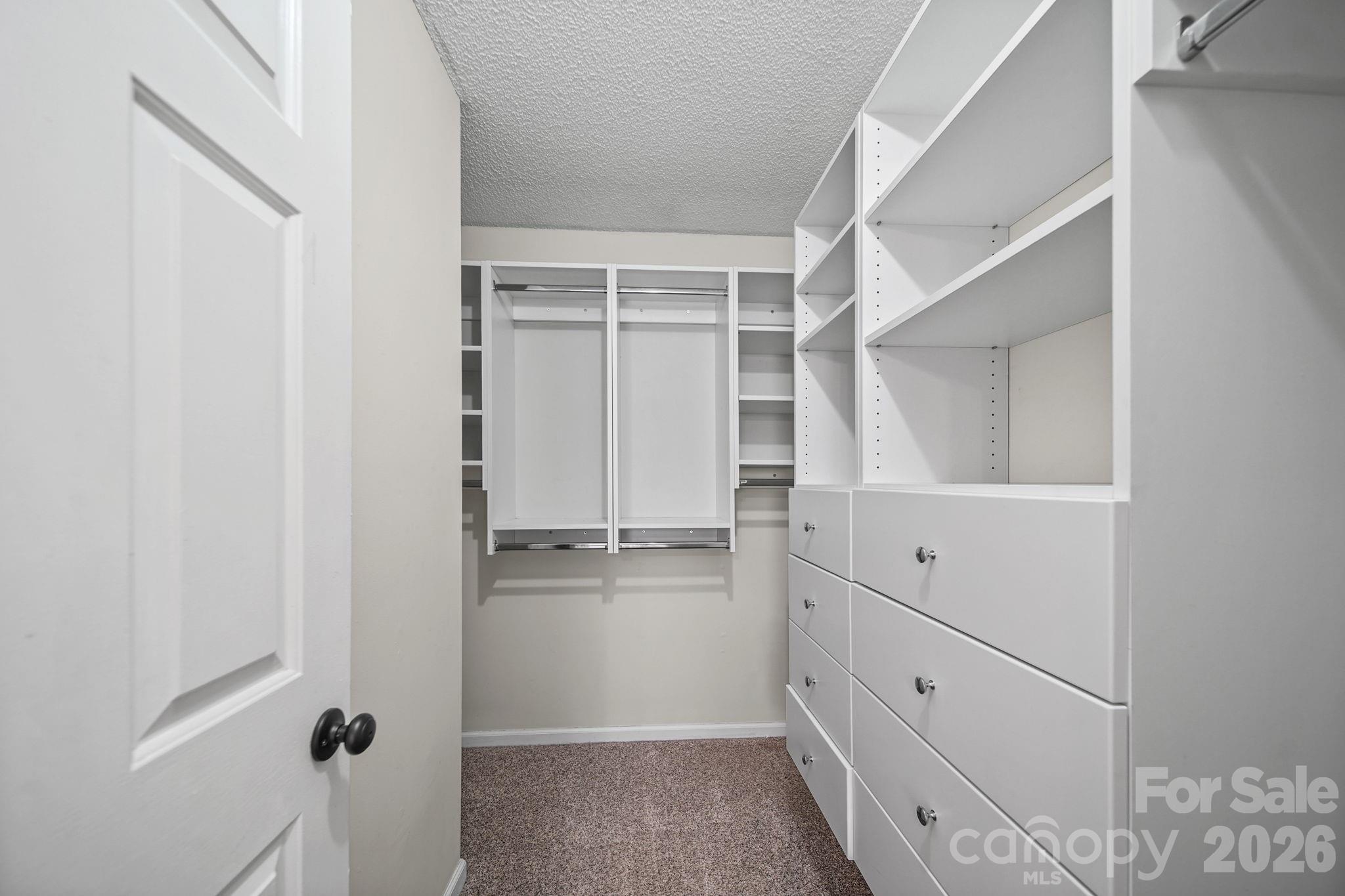 5479 Gunpowder Drive — Hickory