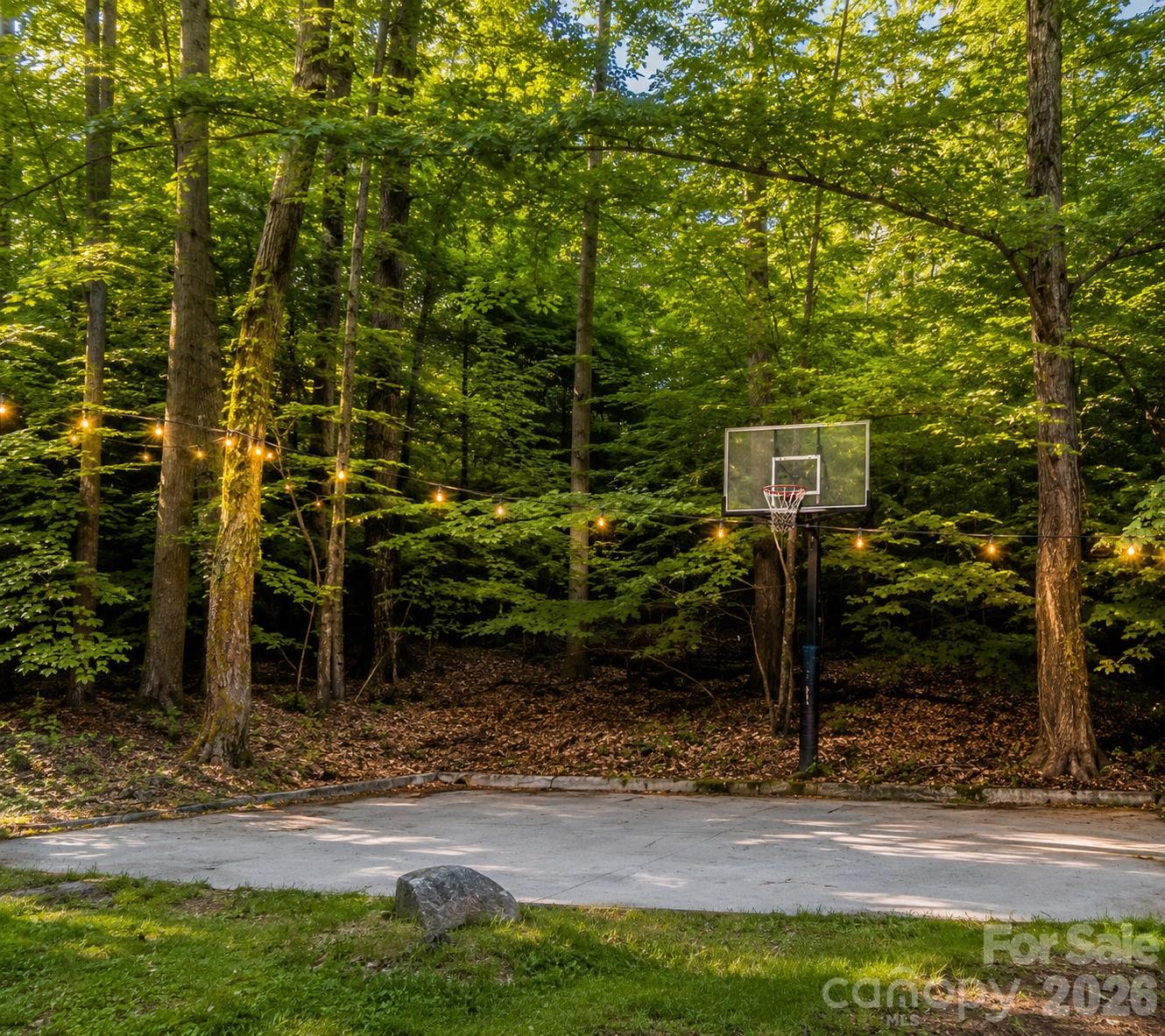 5479 Gunpowder Drive — Hickory