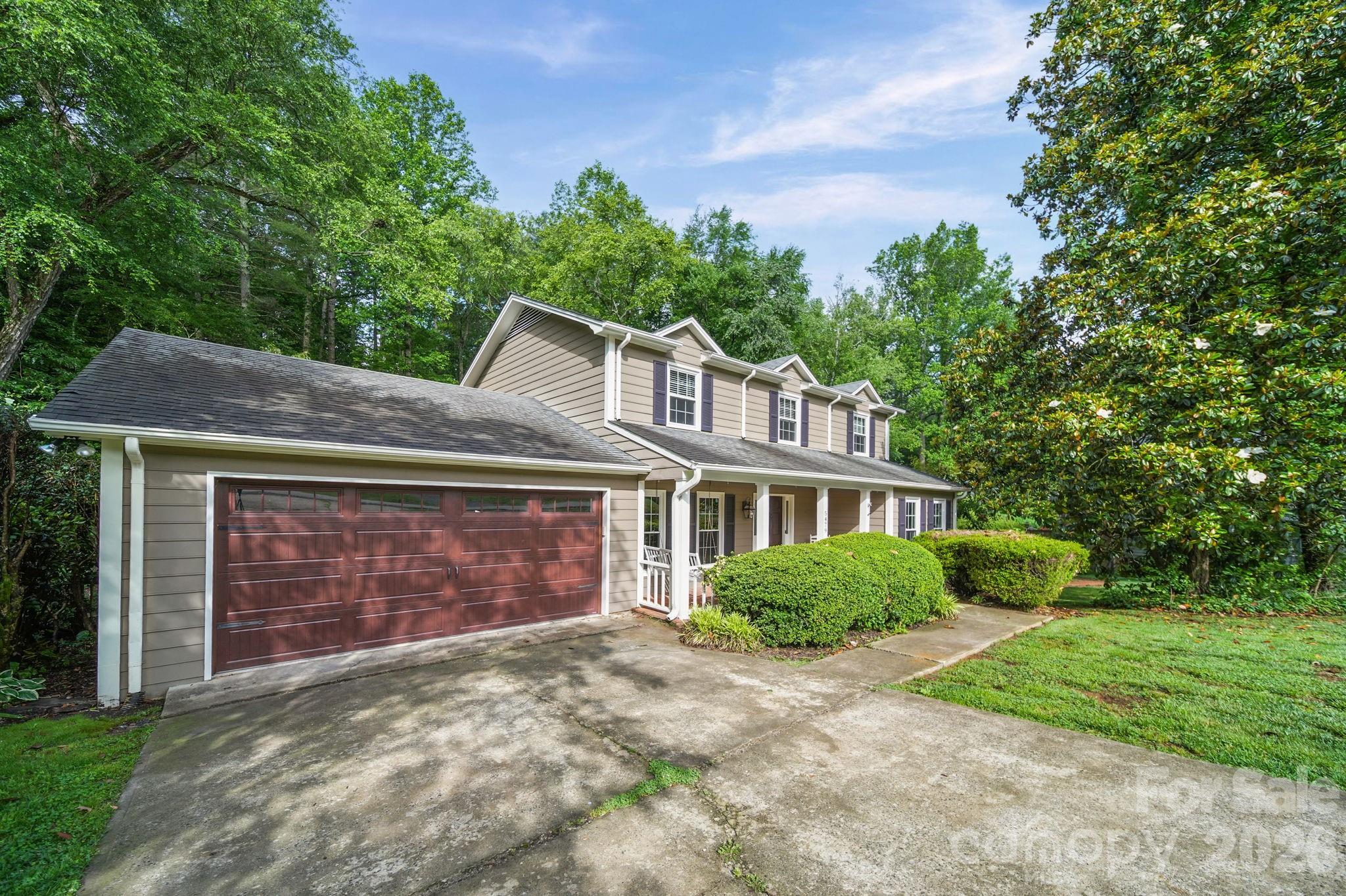 5479 Gunpowder Drive — Hickory