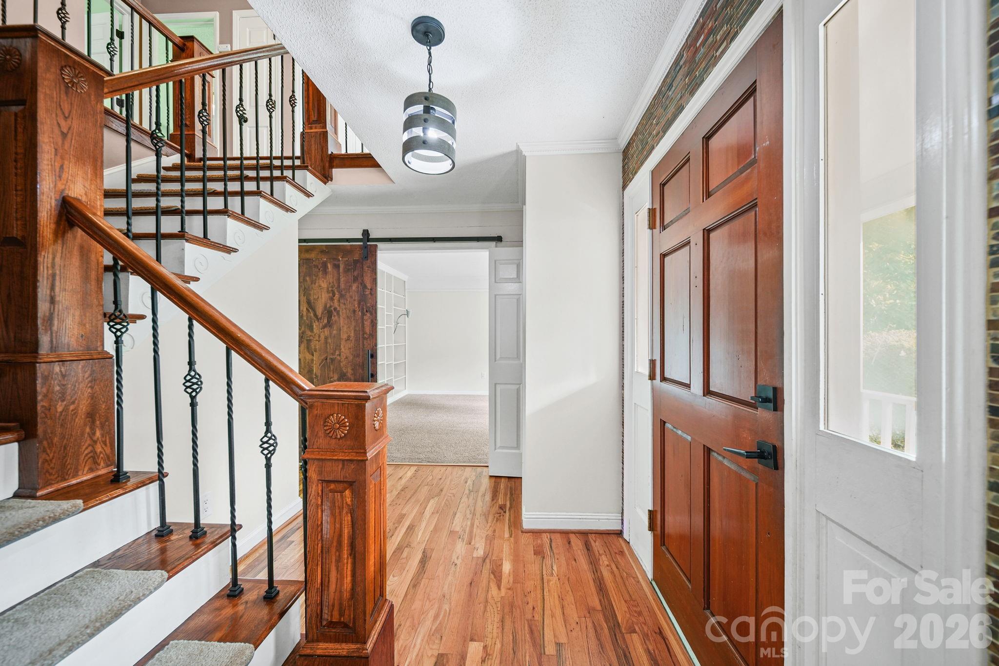 5479 Gunpowder Drive — Hickory